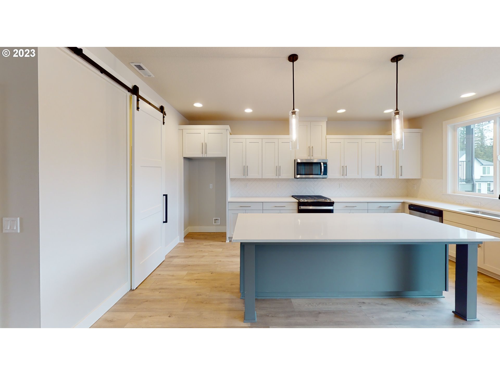 15882 SE BOLLAM DR L161