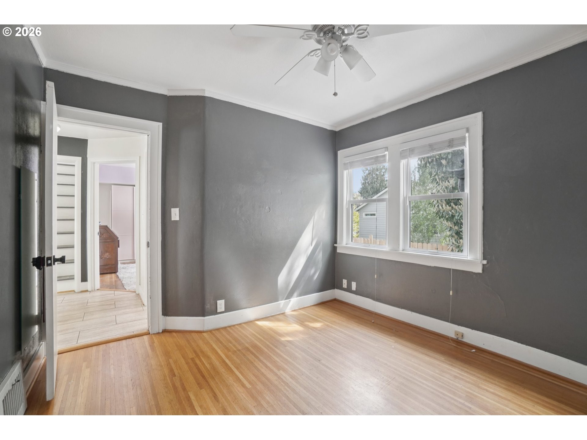 3220 NE 33RD AVE