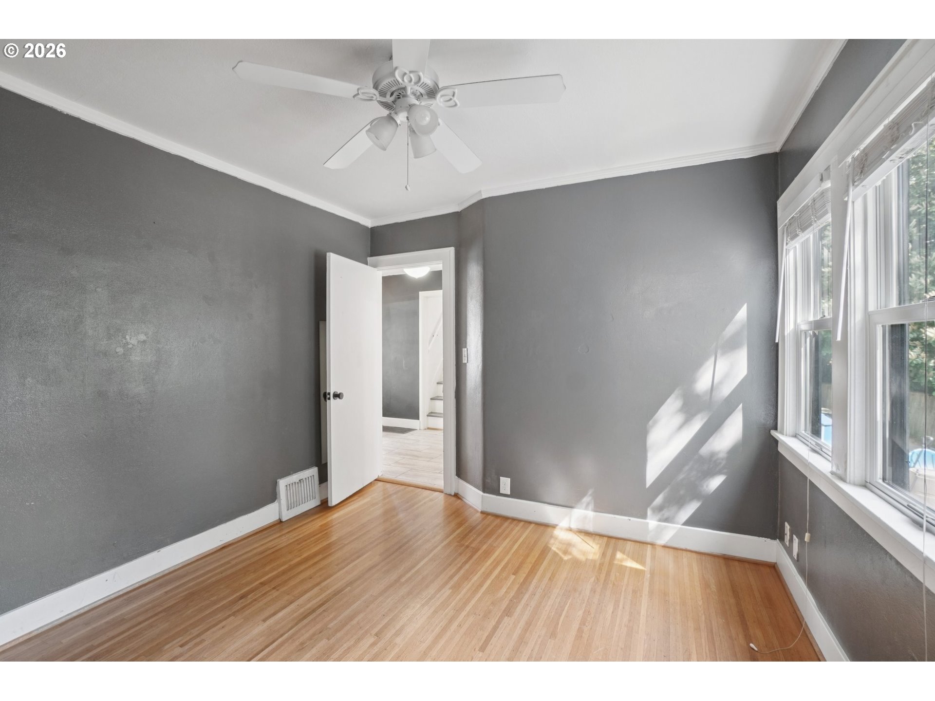 3220 NE 33RD AVE