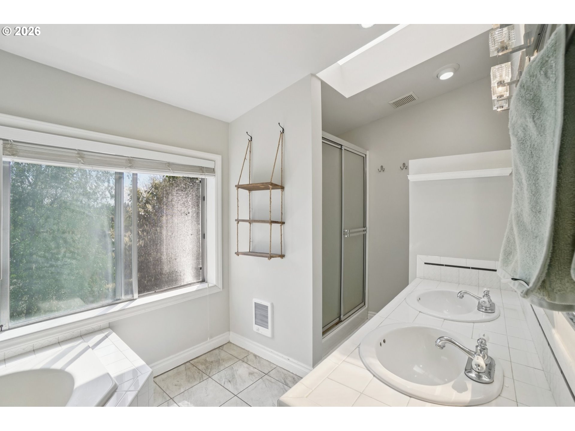 3220 NE 33RD AVE
