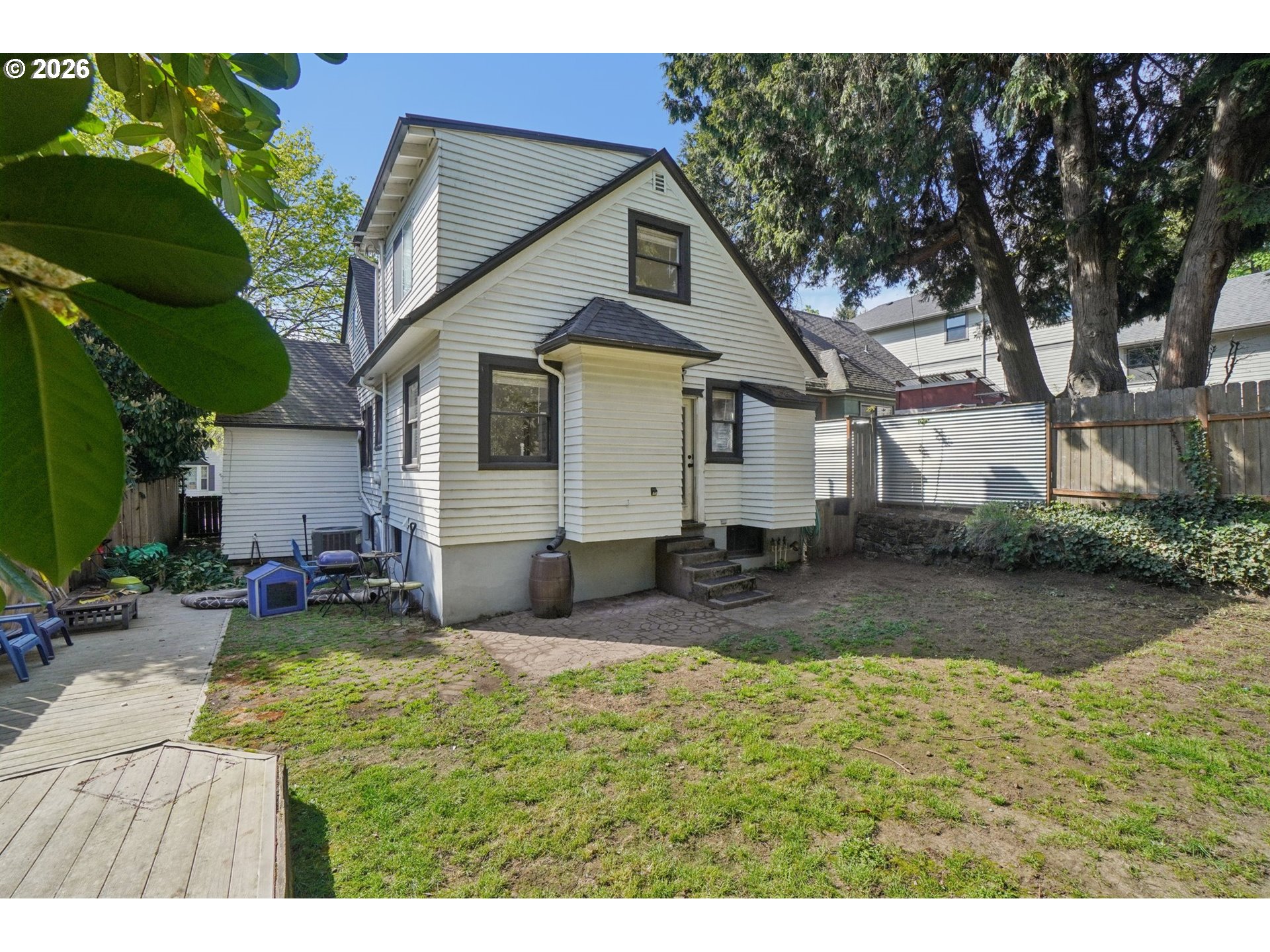 3220 NE 33RD AVE