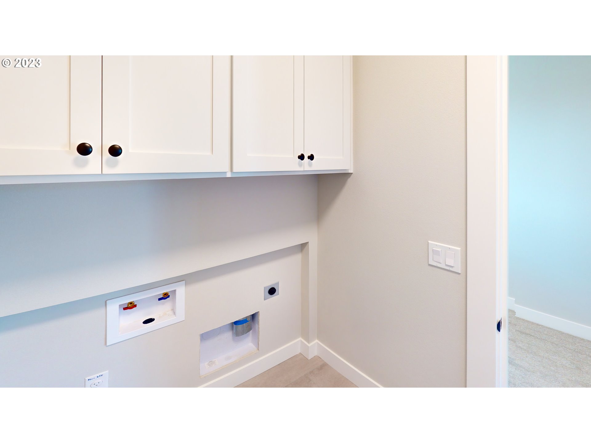 1001 NE 17TH AVE L 9