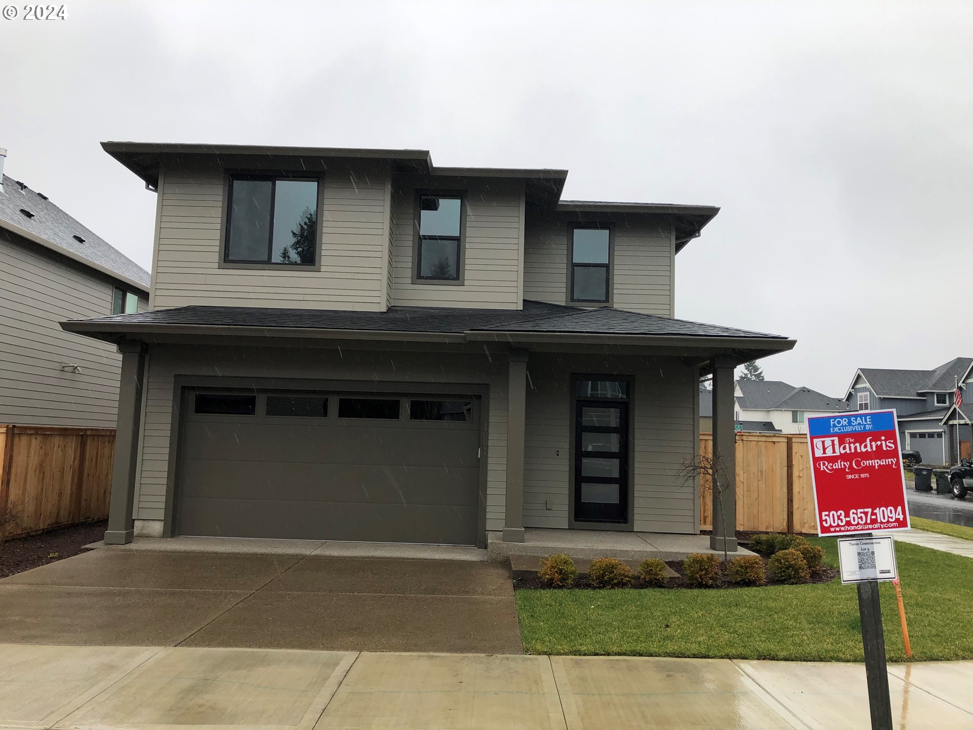 1001 NE 17TH AVE L 9