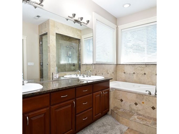 12614 SE TIBBETTS ST