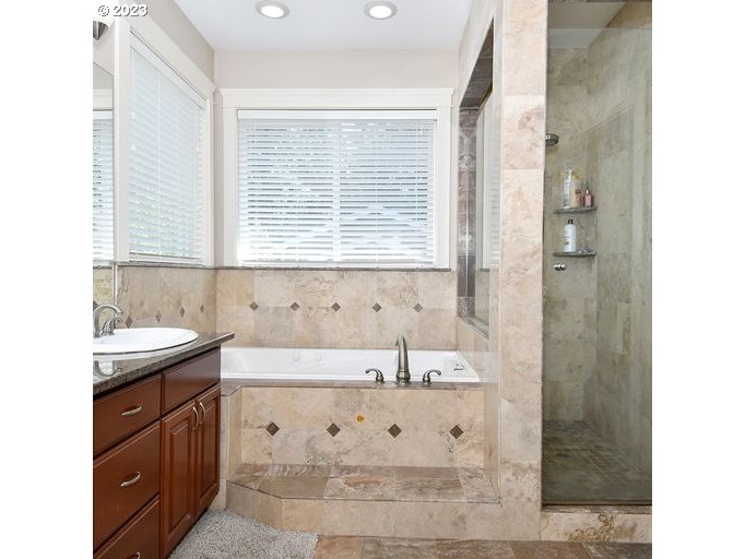 12614 SE TIBBETTS ST