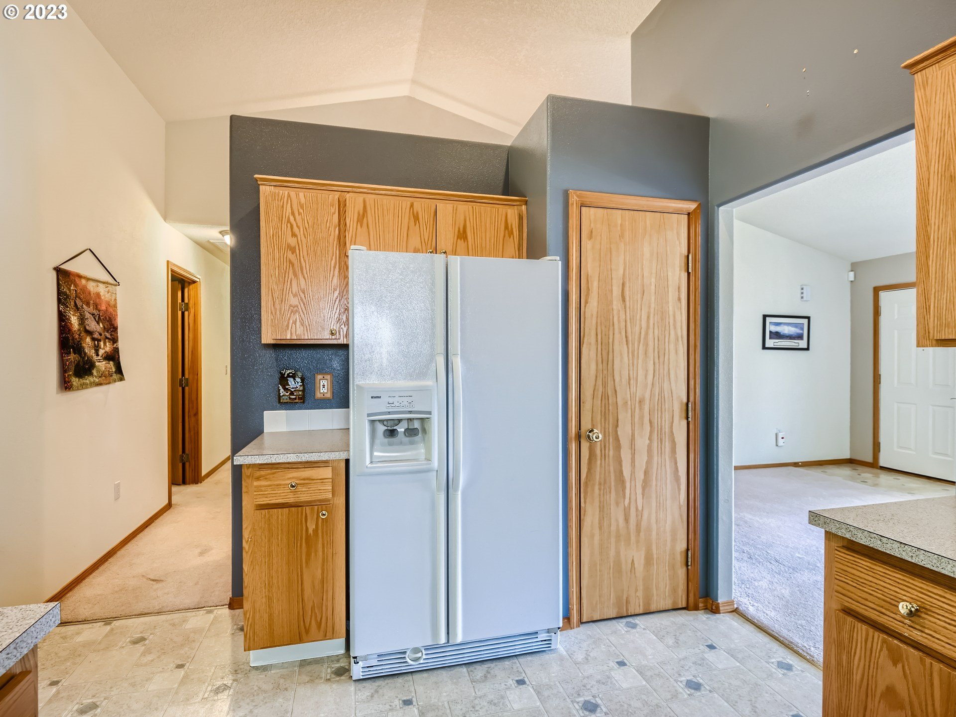 1112 SW IVORY LOOP