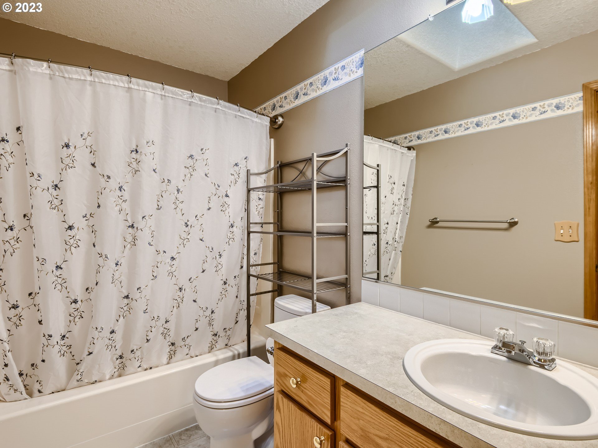 1112 SW IVORY LOOP