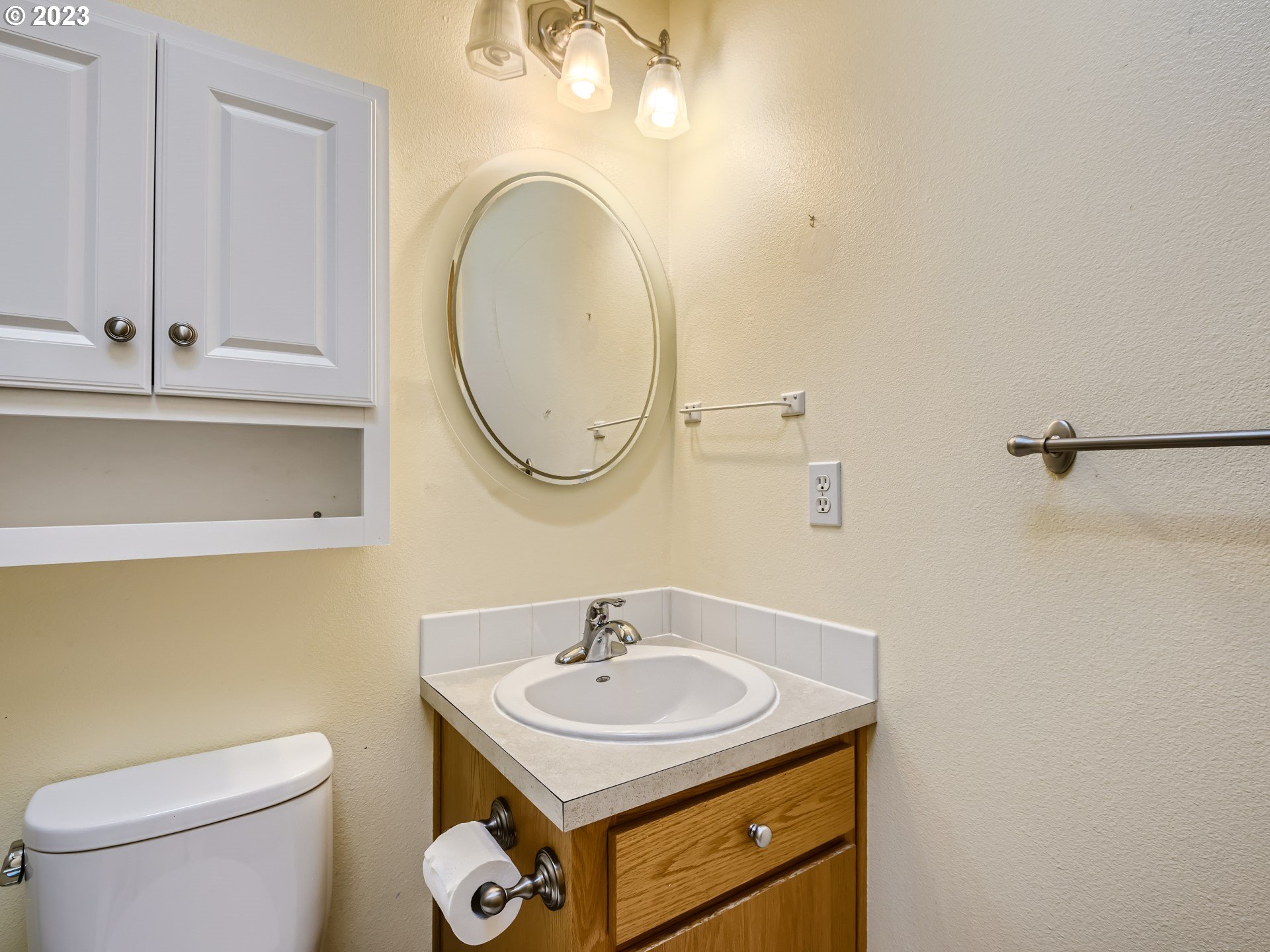 1112 SW IVORY LOOP