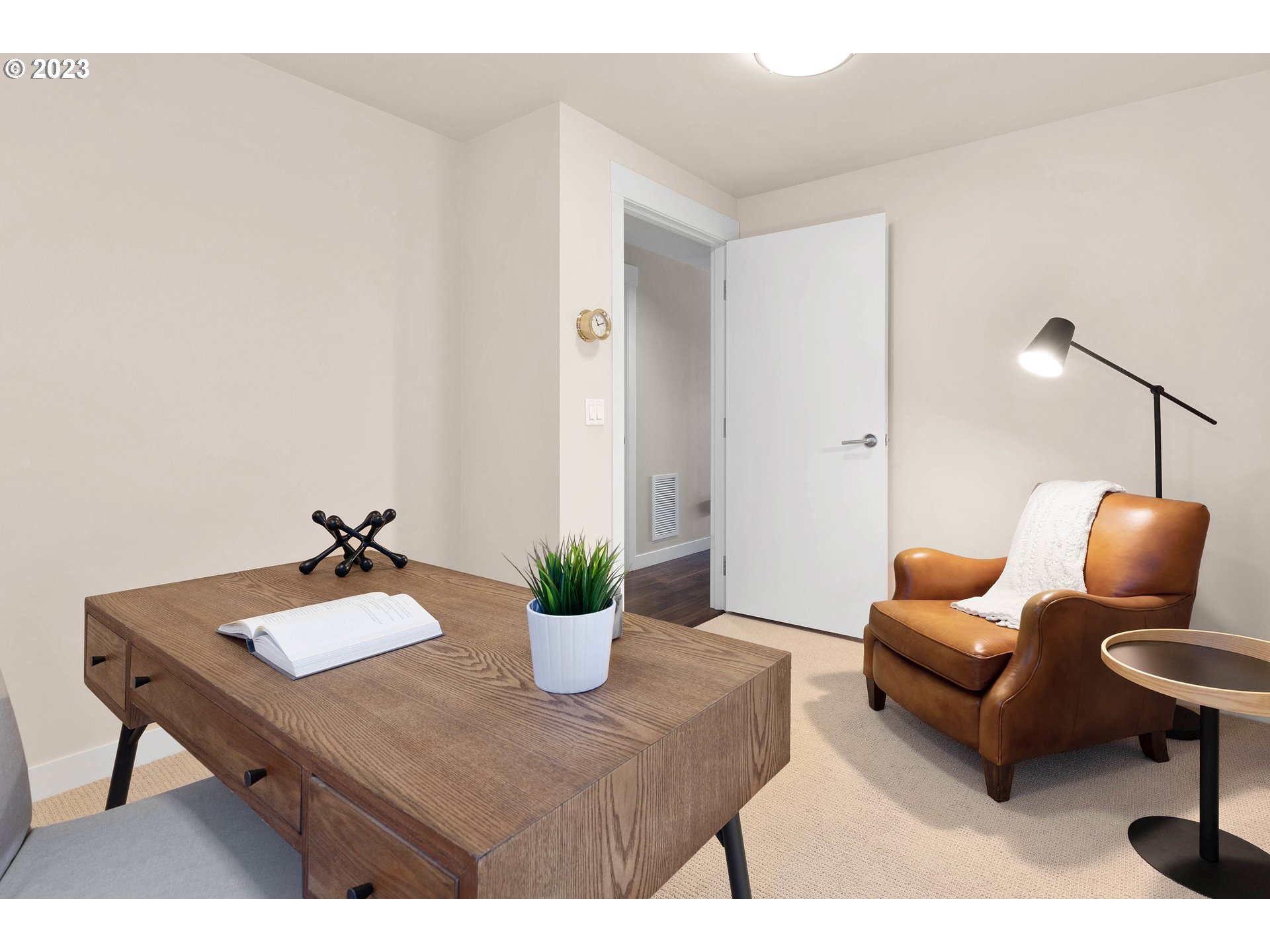 1310 NW NAITO PKWY 505