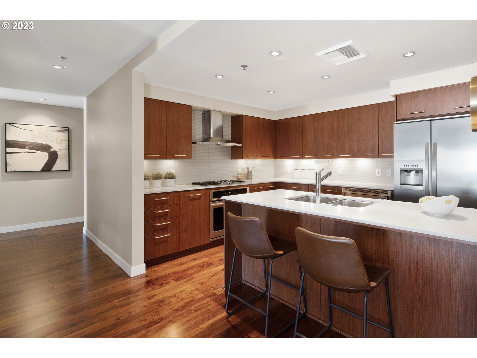 1310 NW NAITO PKWY 505