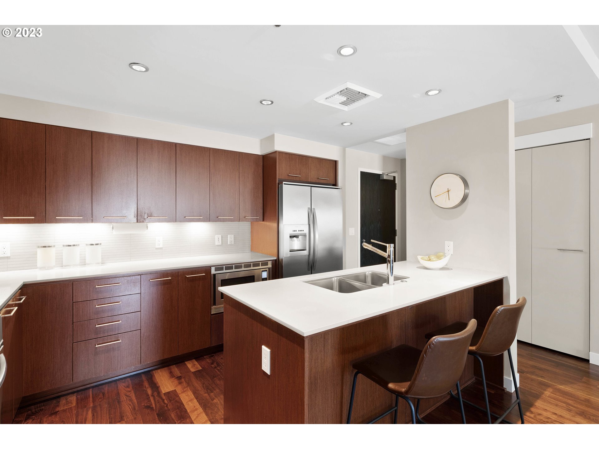 1310 NW NAITO PKWY 505