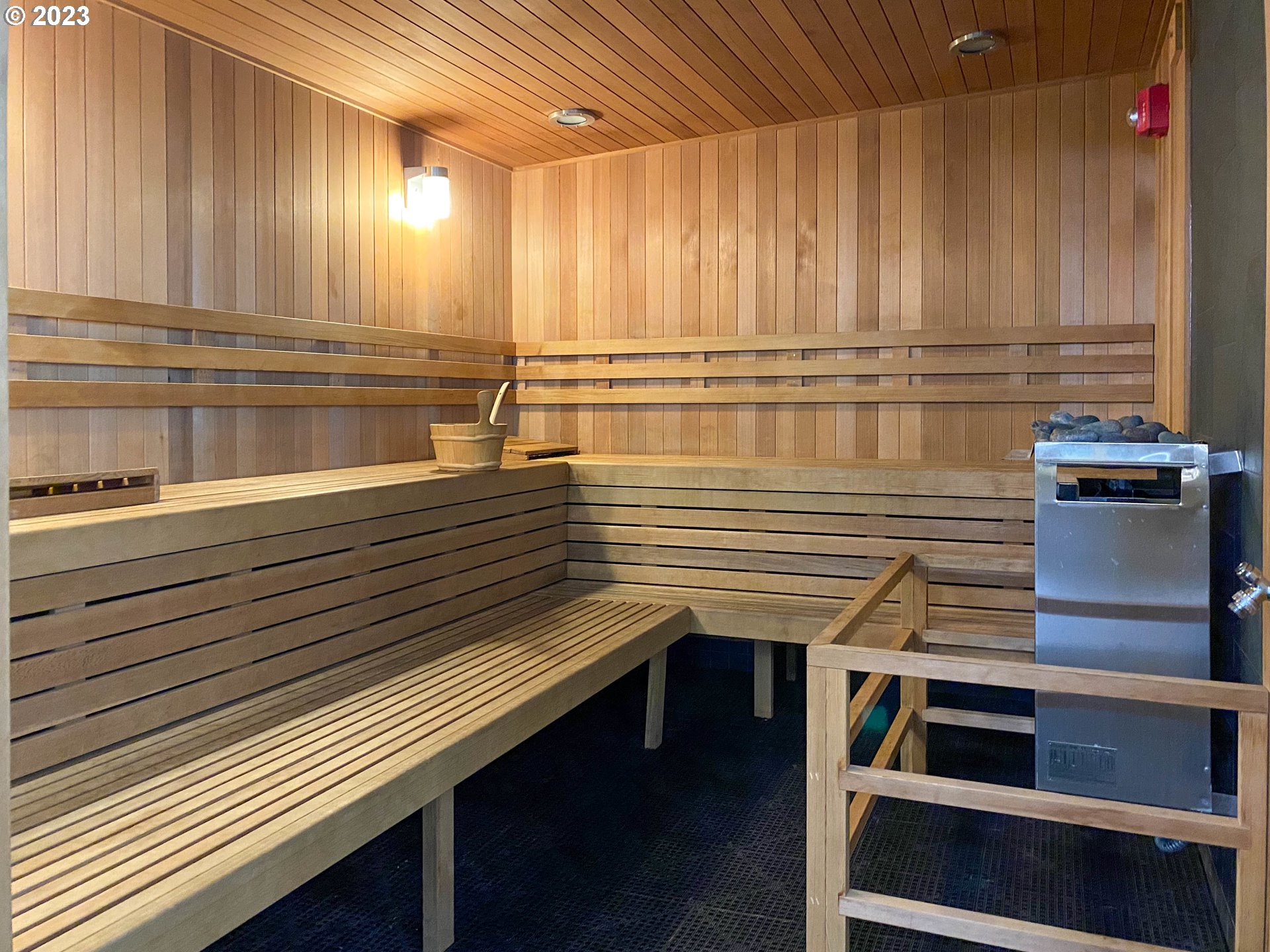 1310 NW NAITO PKWY 505