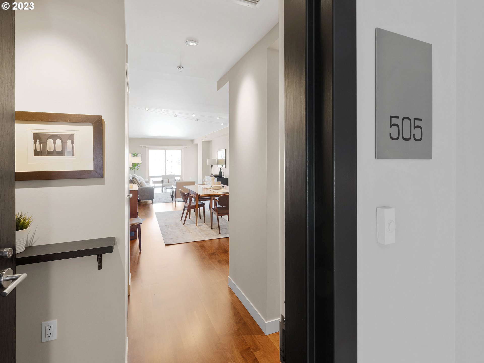 1310 NW NAITO PKWY 505