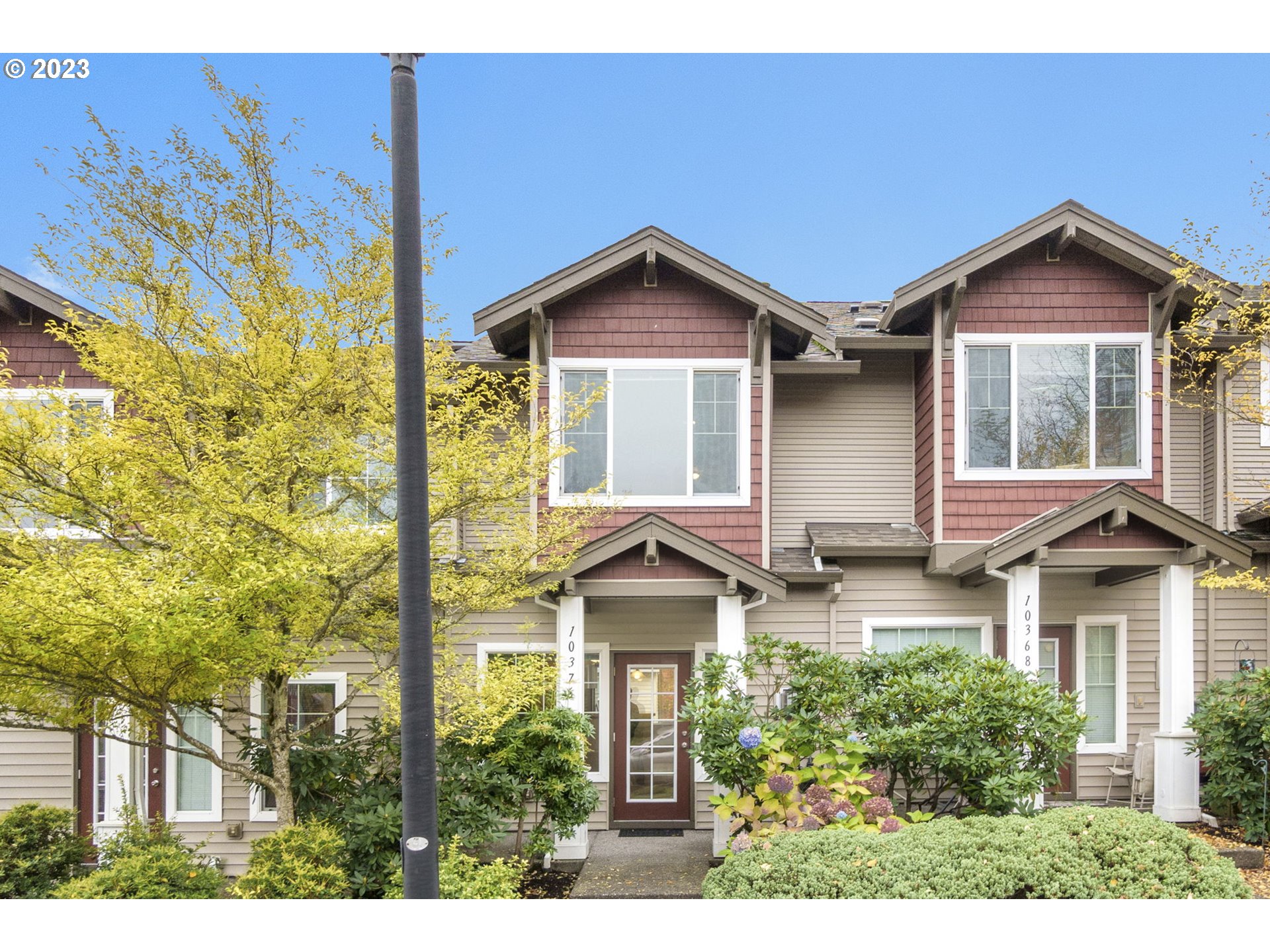 10376 NE SNOQUALMIE ST