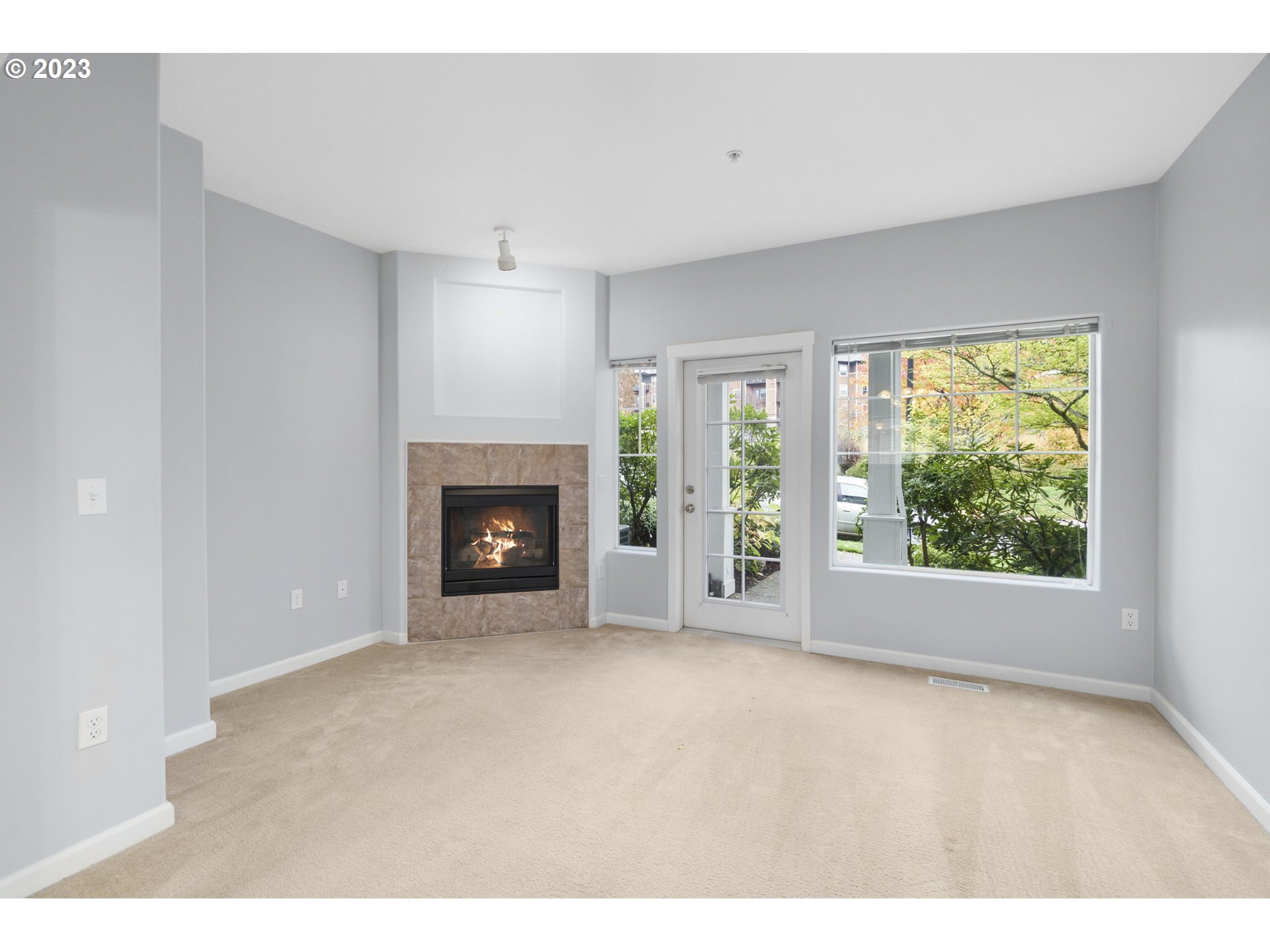 10376 NE SNOQUALMIE ST