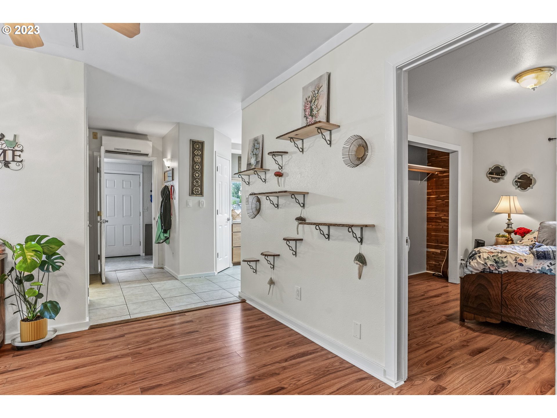 705 N 7TH AVE