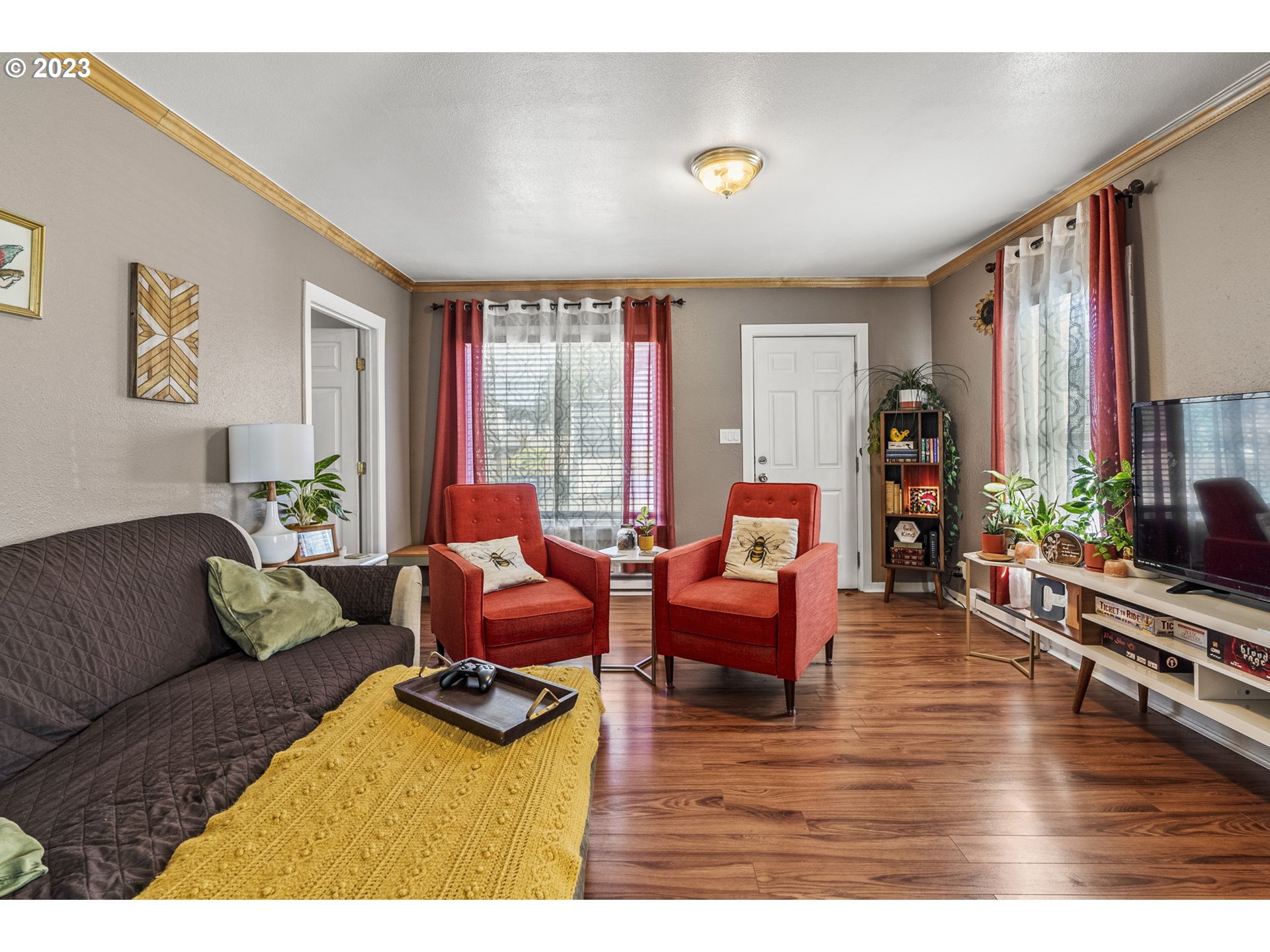 705 N 7TH AVE