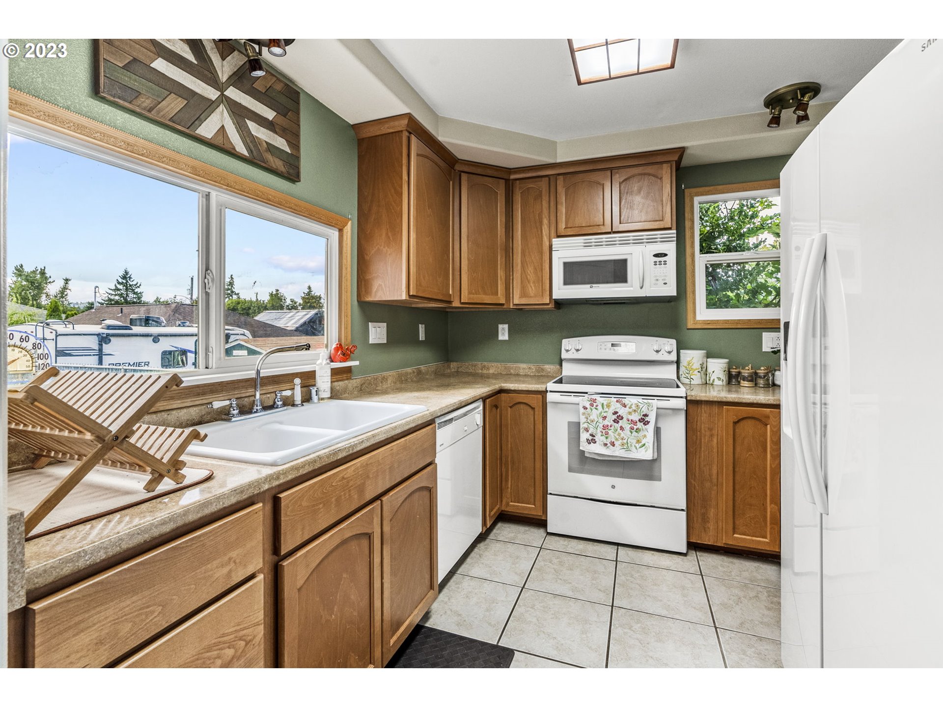 705 N 7TH AVE