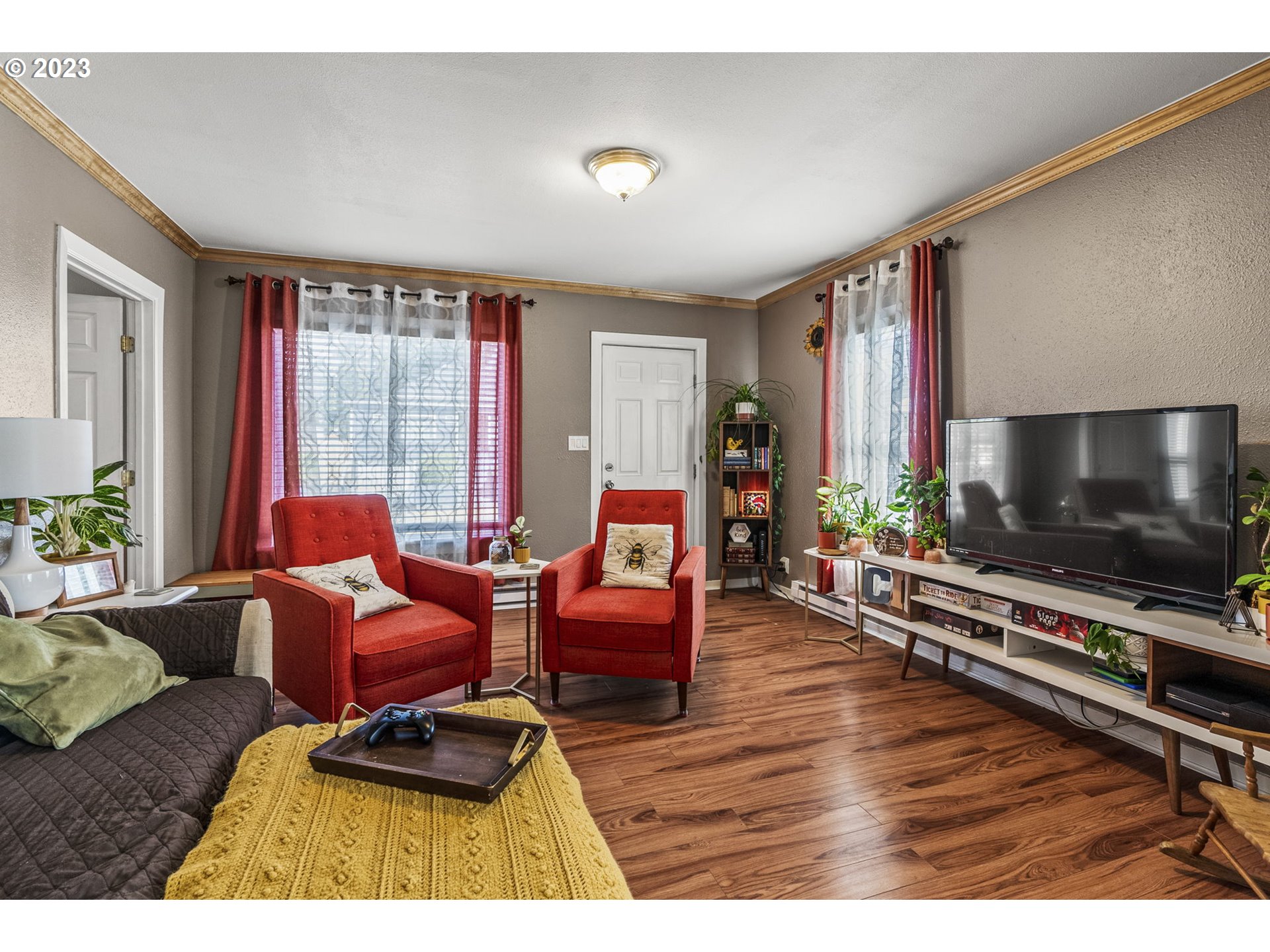 705 N 7TH AVE