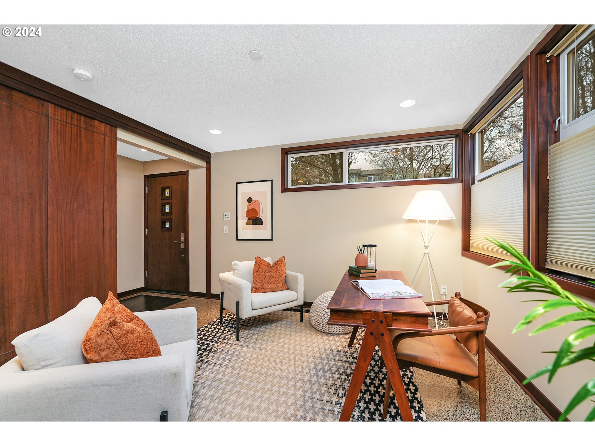 528 NE SACRAMENTO ST