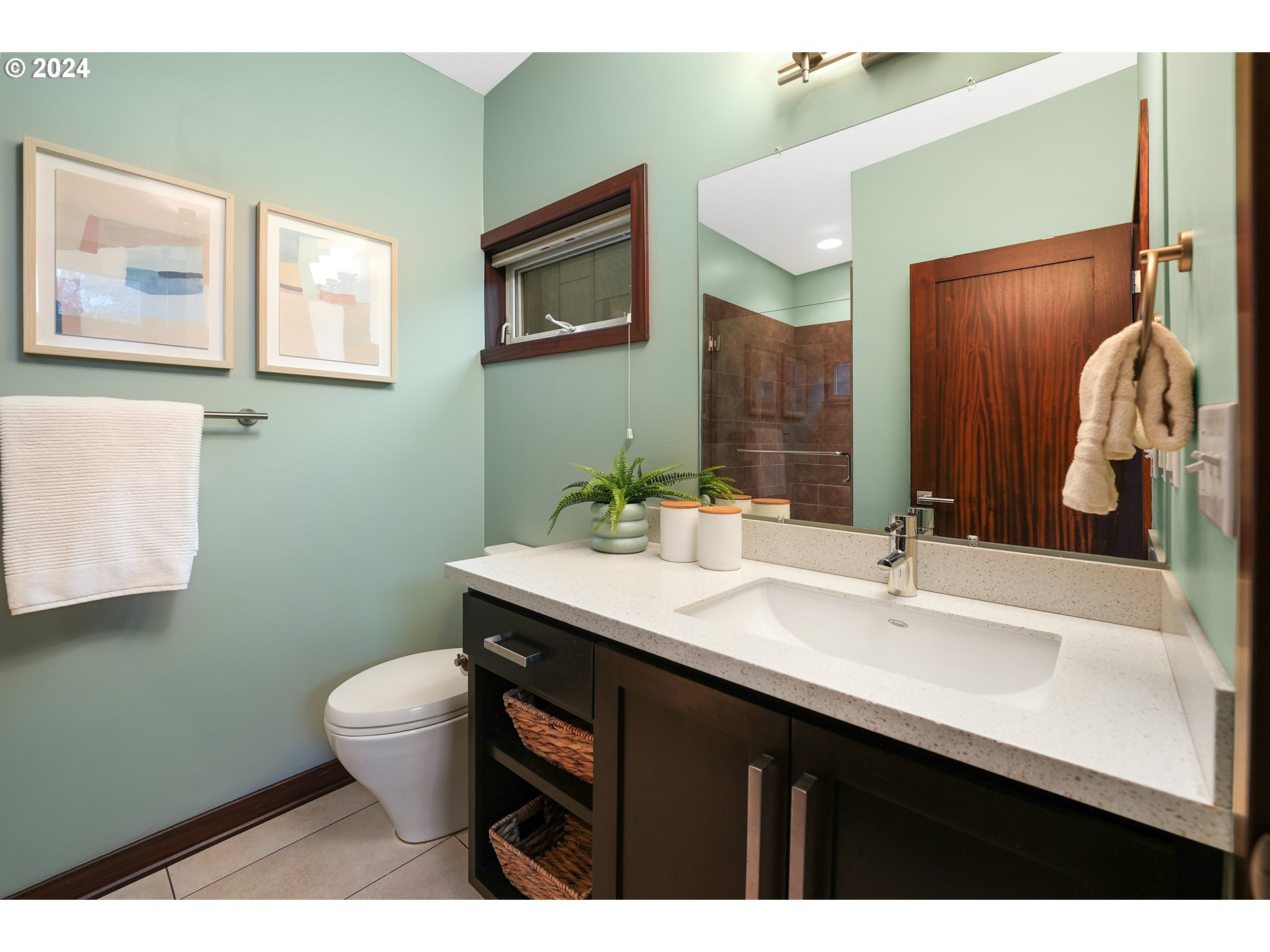 528 NE SACRAMENTO ST