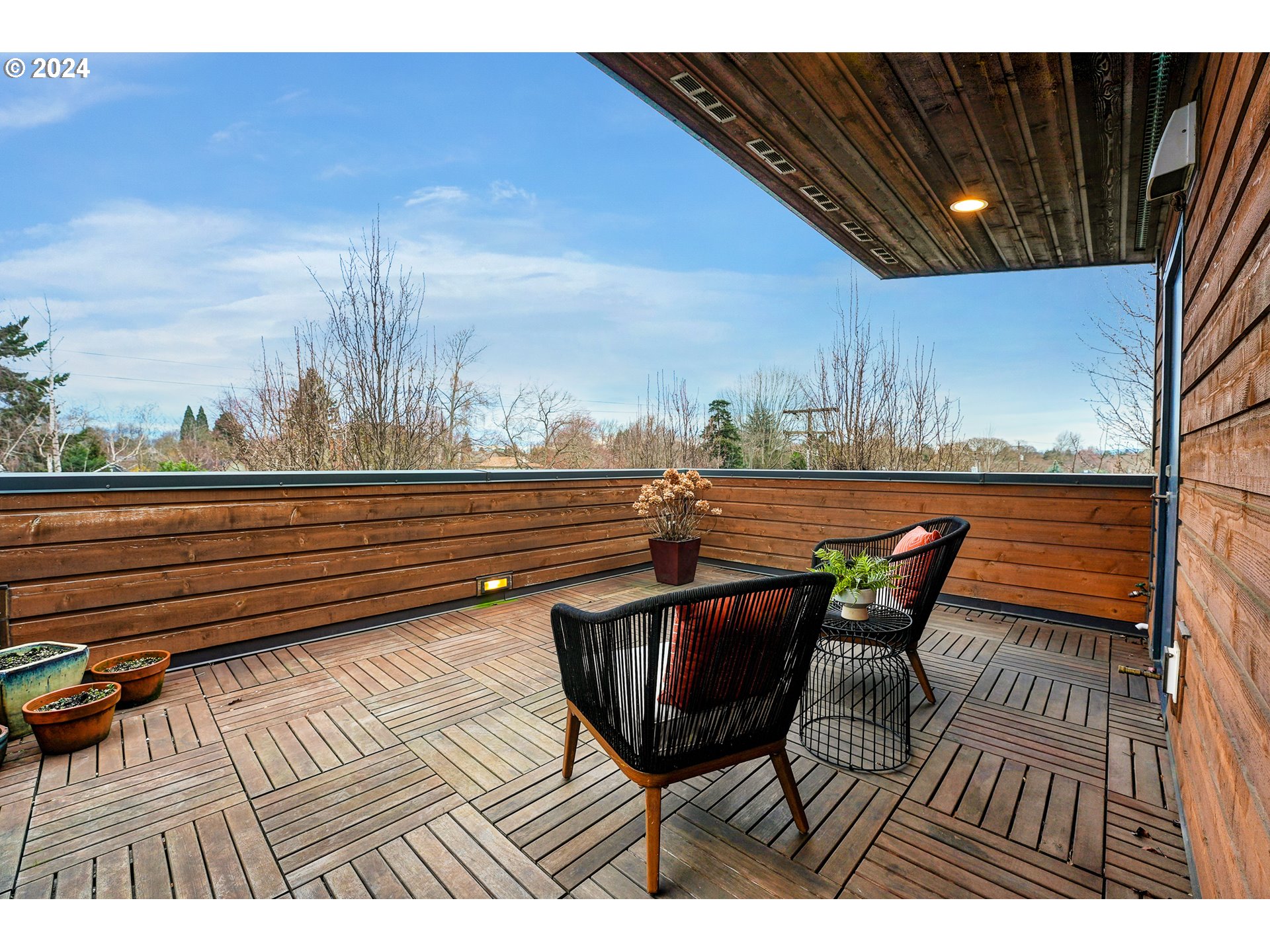 528 NE SACRAMENTO ST