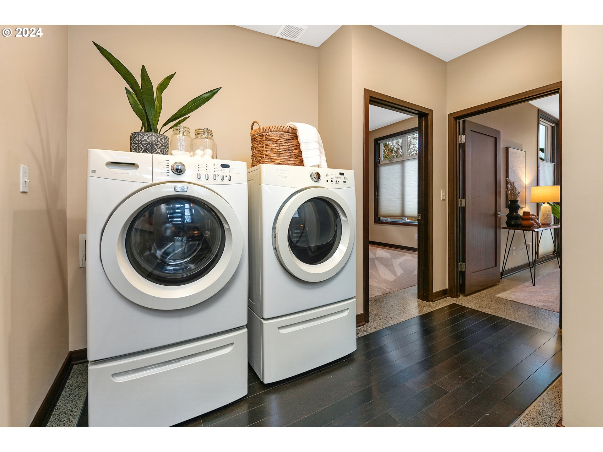 528 NE SACRAMENTO ST