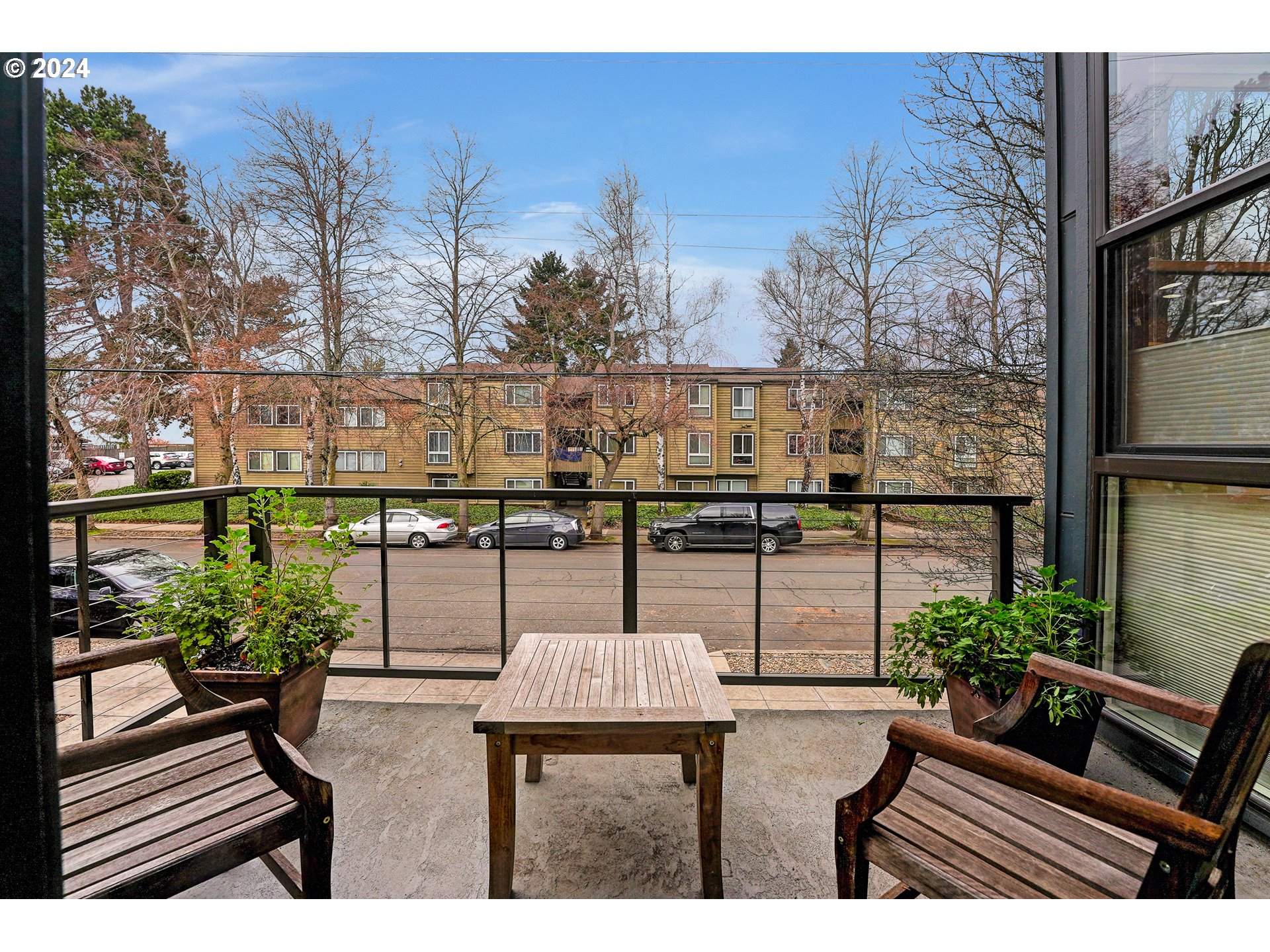 528 NE SACRAMENTO ST