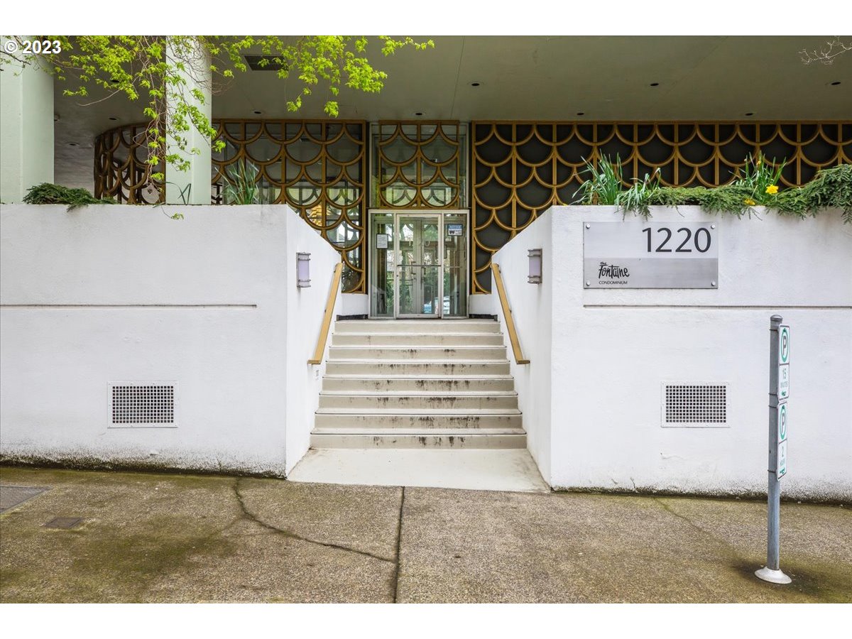 1220 NE 17TH AVE Unit: 6B