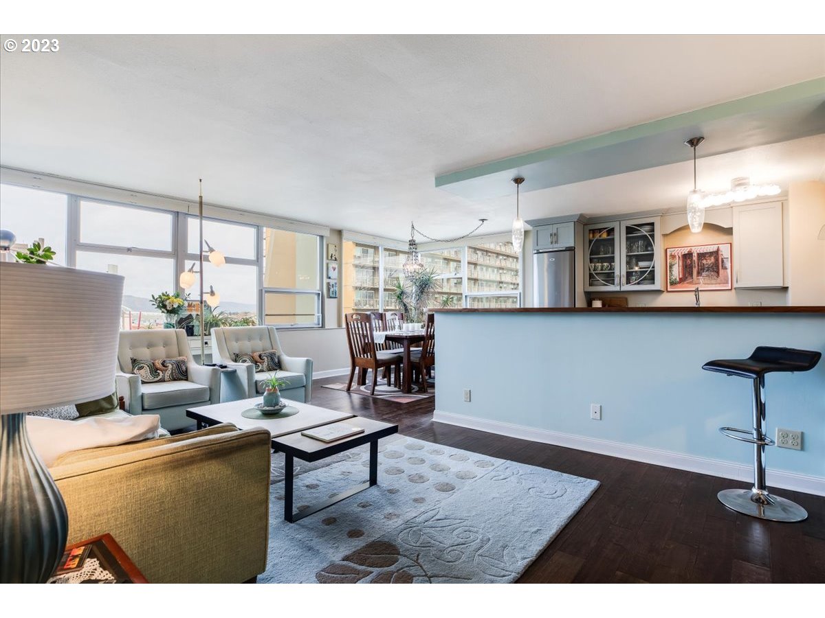 1220 NE 17TH AVE Unit: 6B