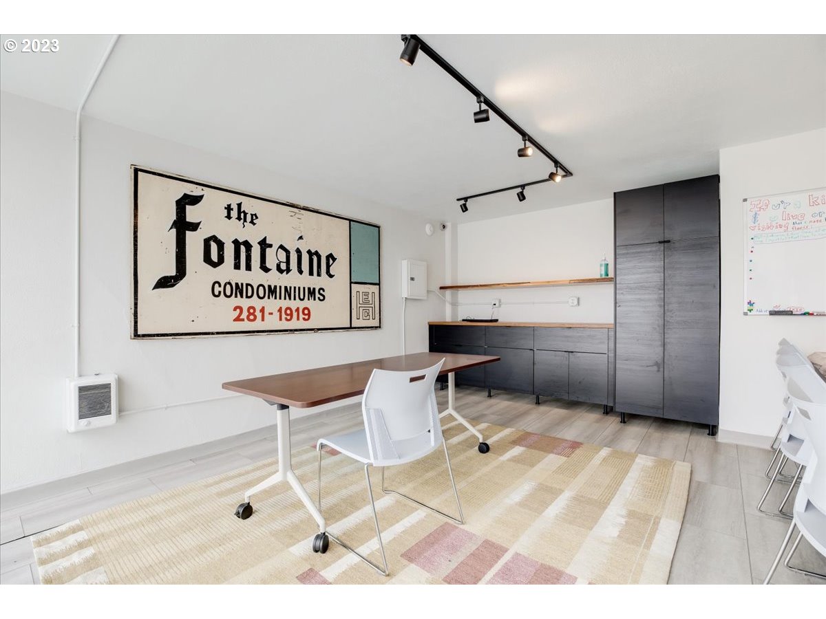 1220 NE 17TH AVE Unit: 6B