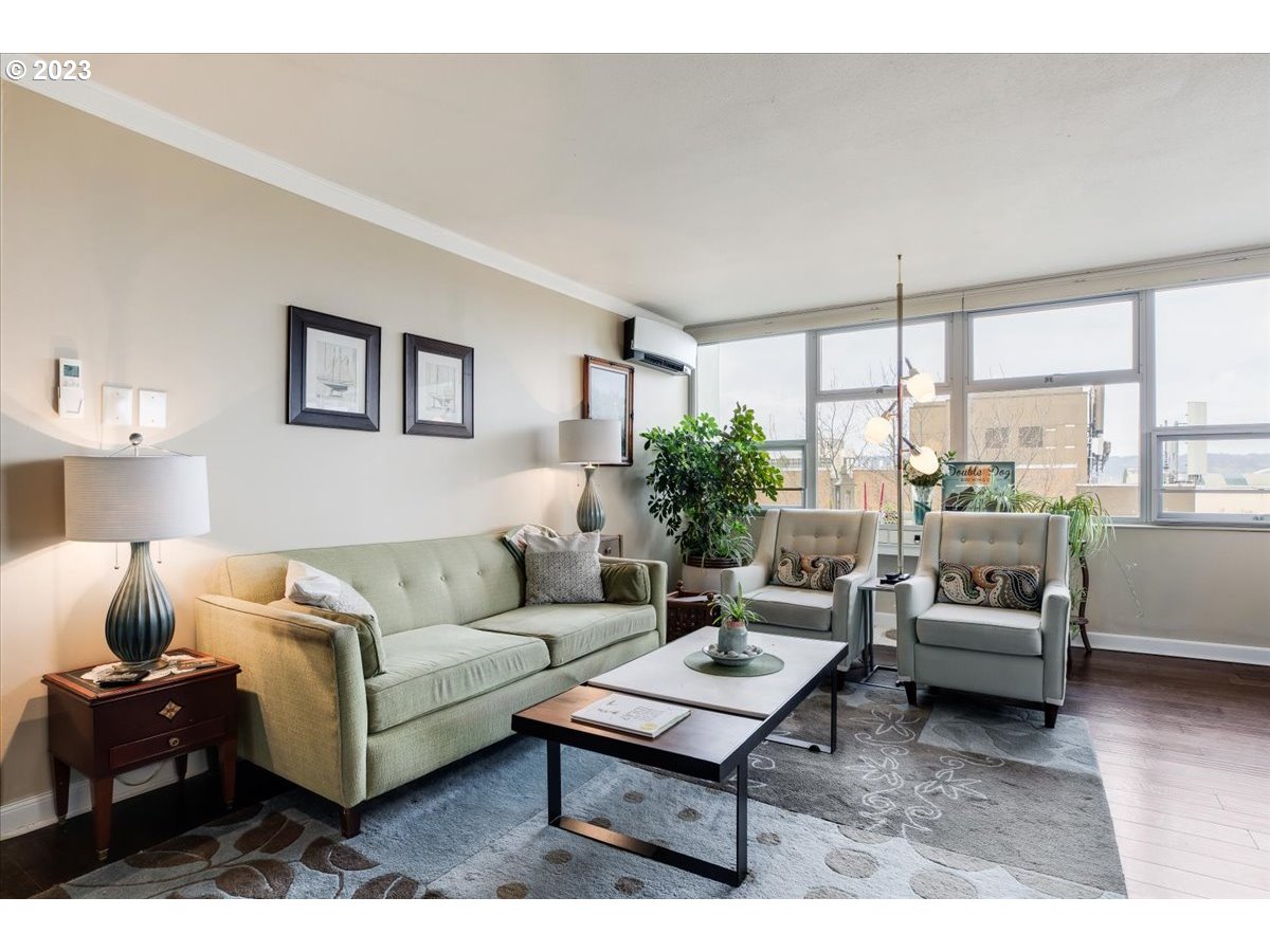 1220 NE 17TH AVE Unit: 6B