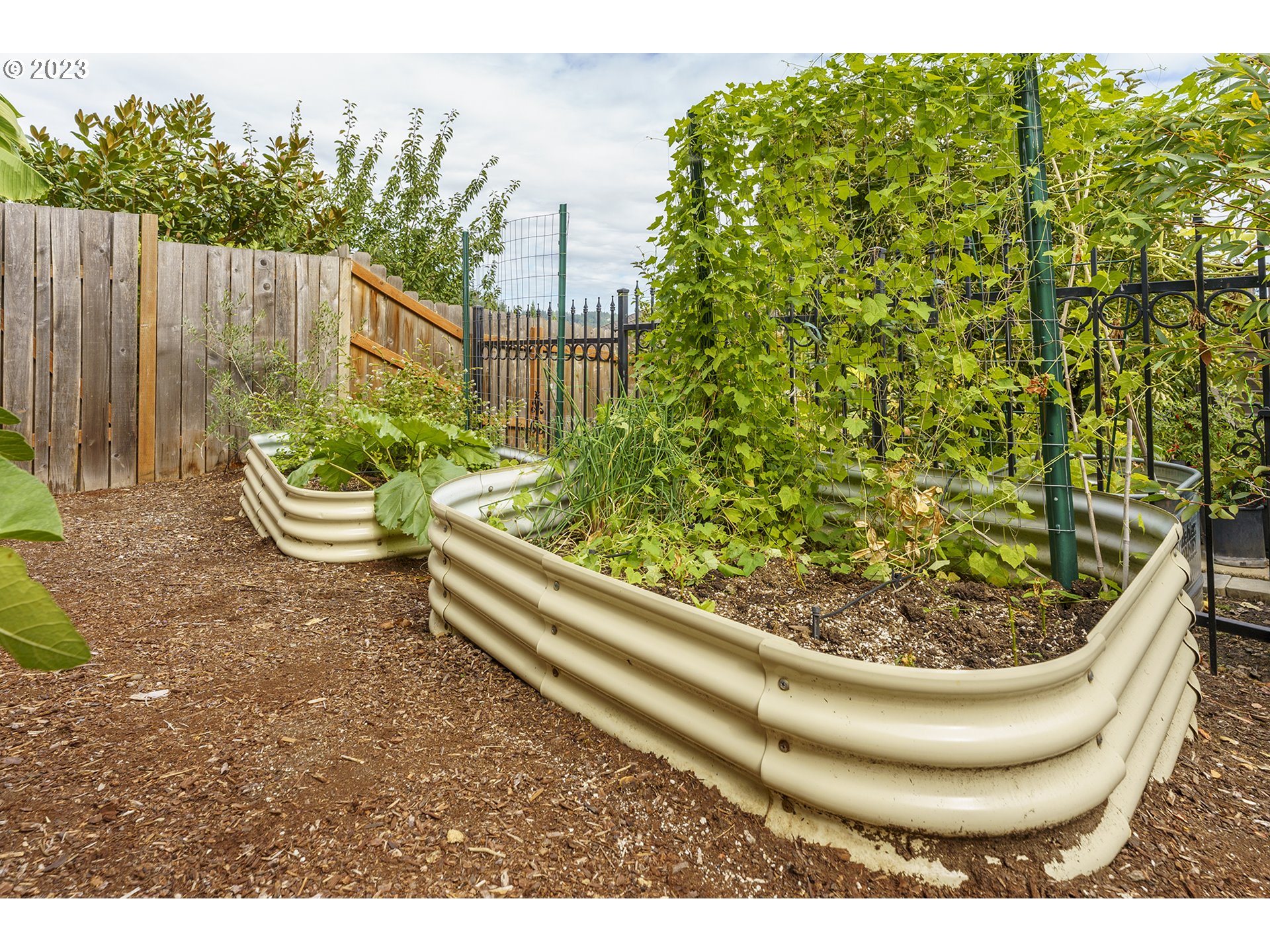 11561 SE HIGHLAND LOOP