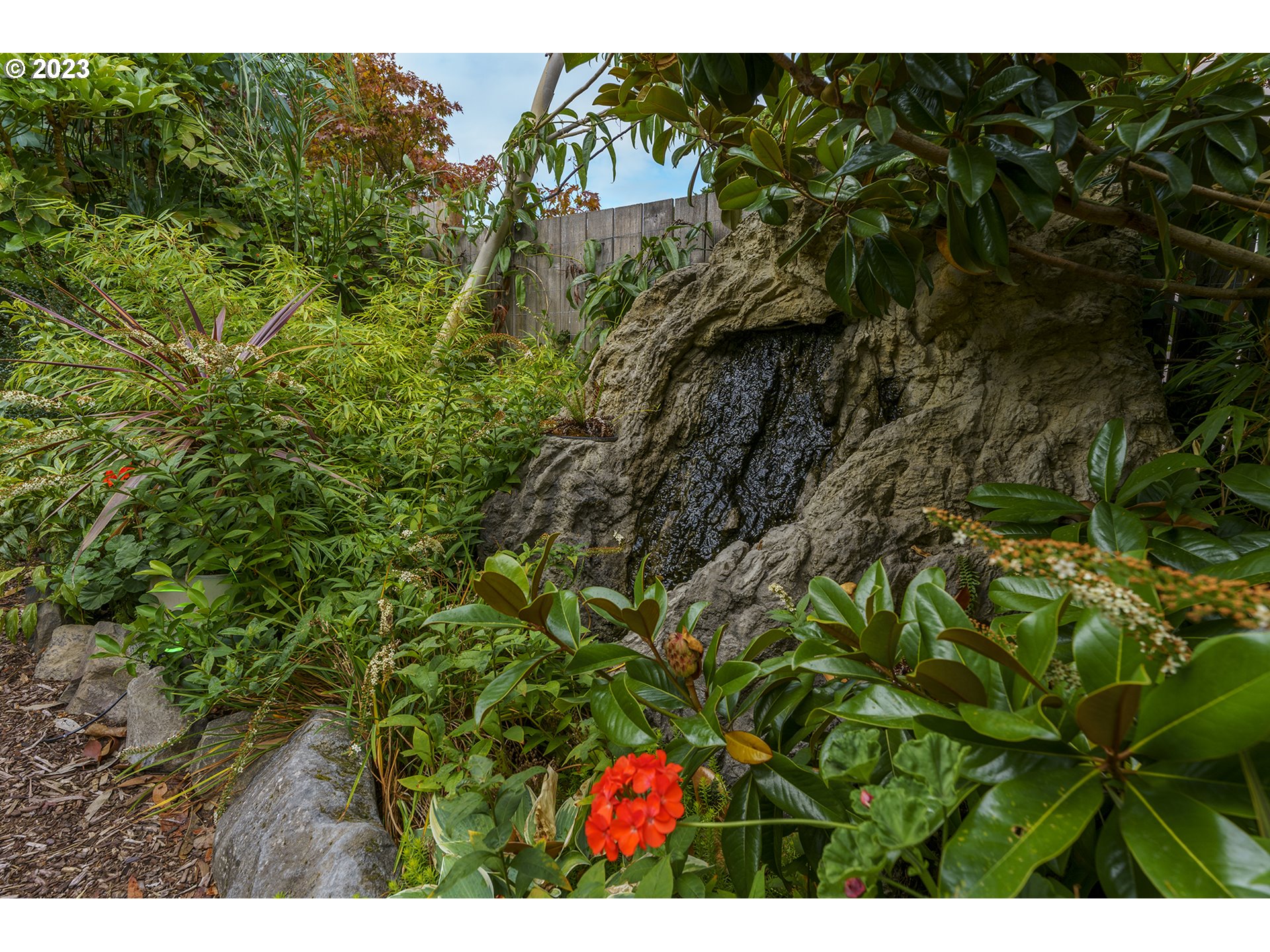 11561 SE HIGHLAND LOOP