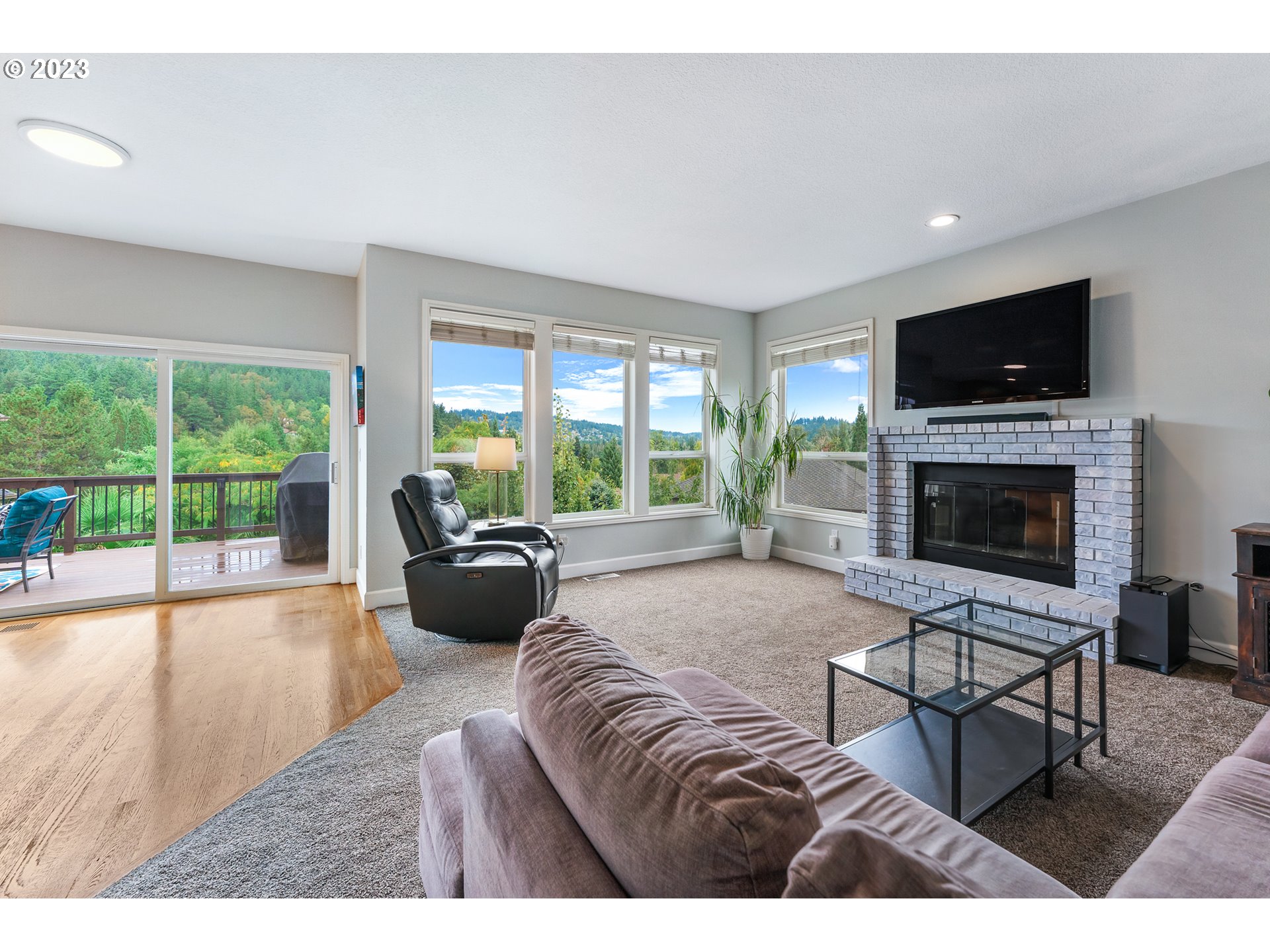 11561 SE HIGHLAND LOOP