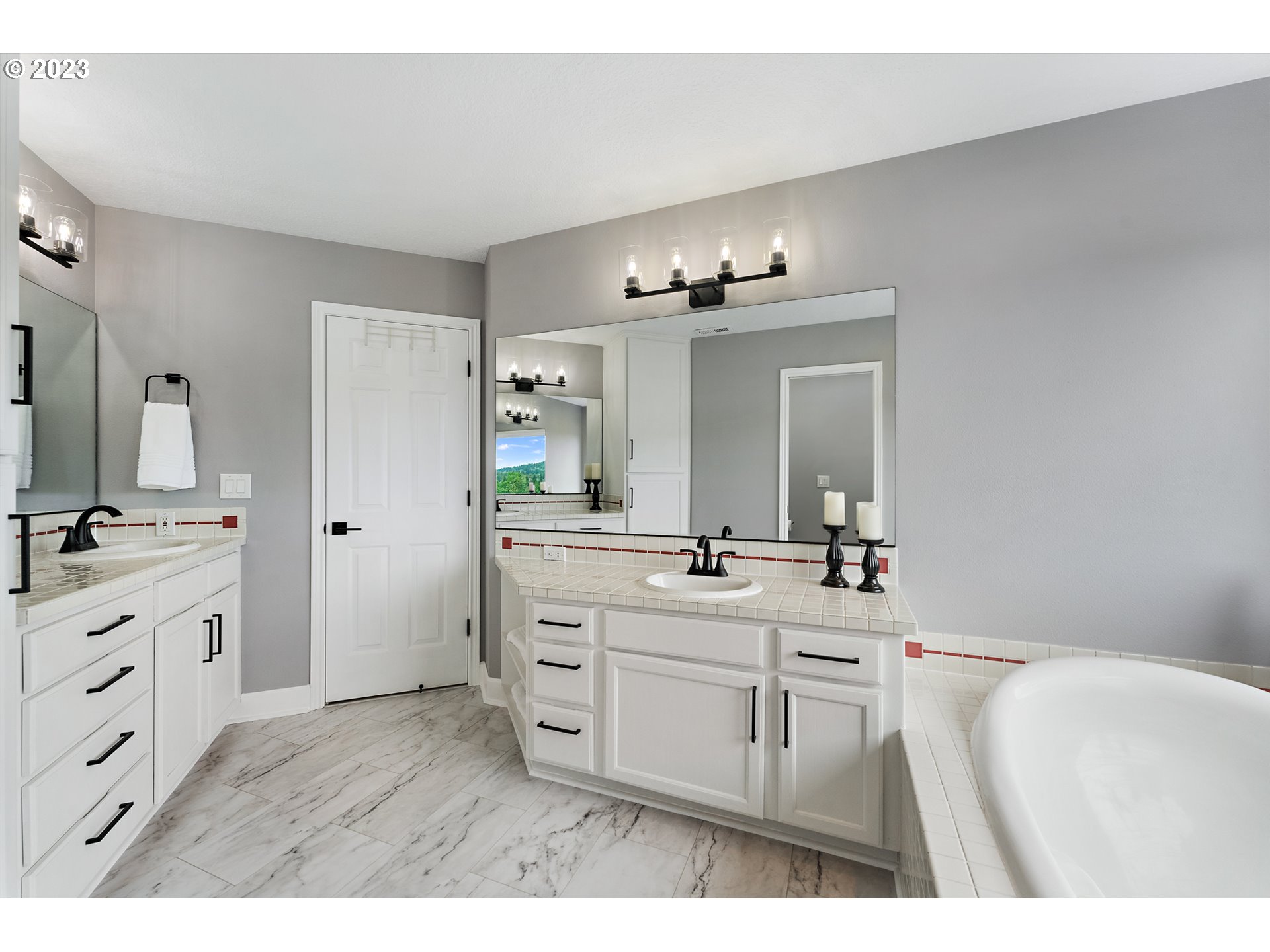 11561 SE HIGHLAND LOOP