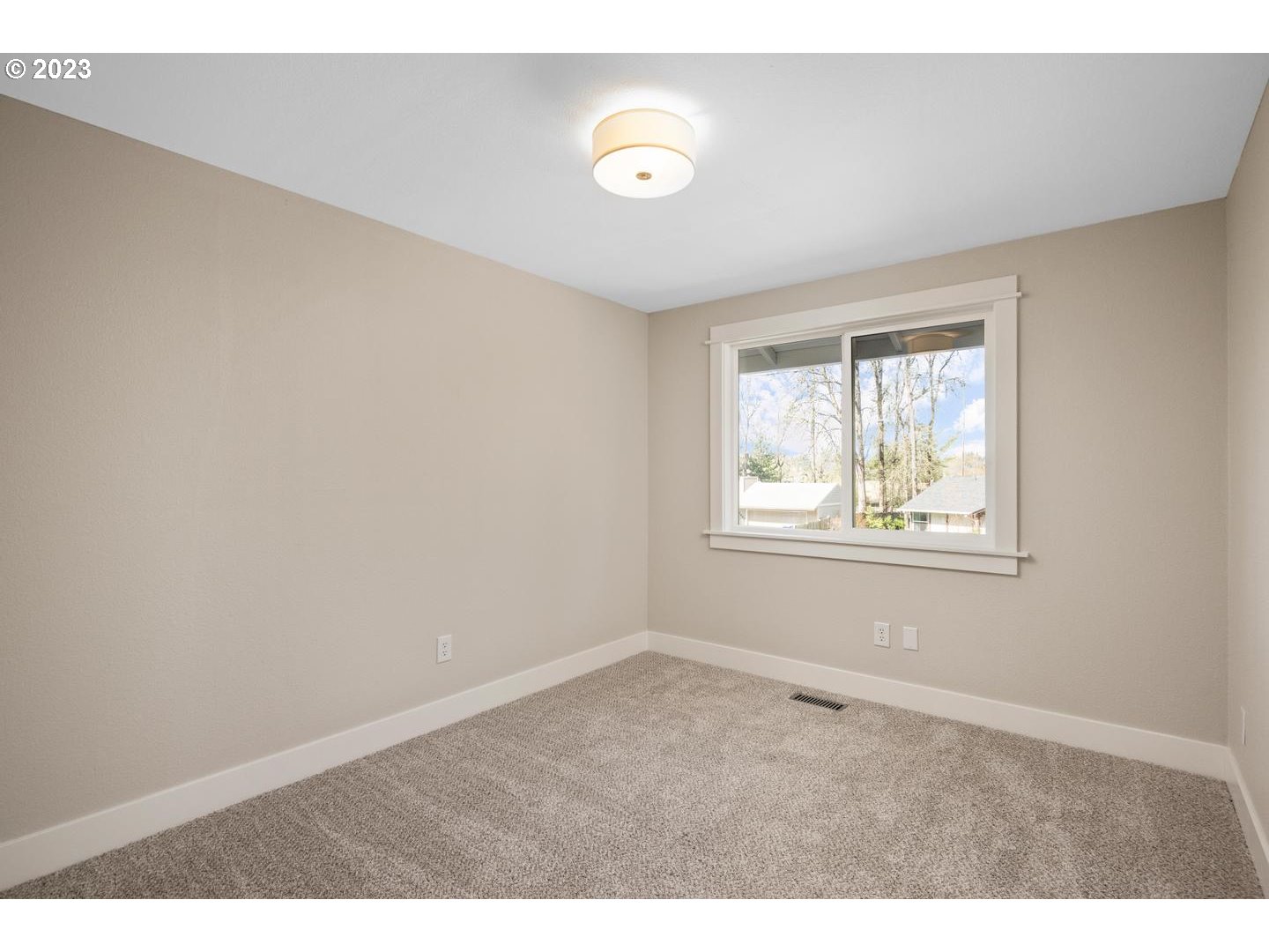 12410 SE GROVE CT