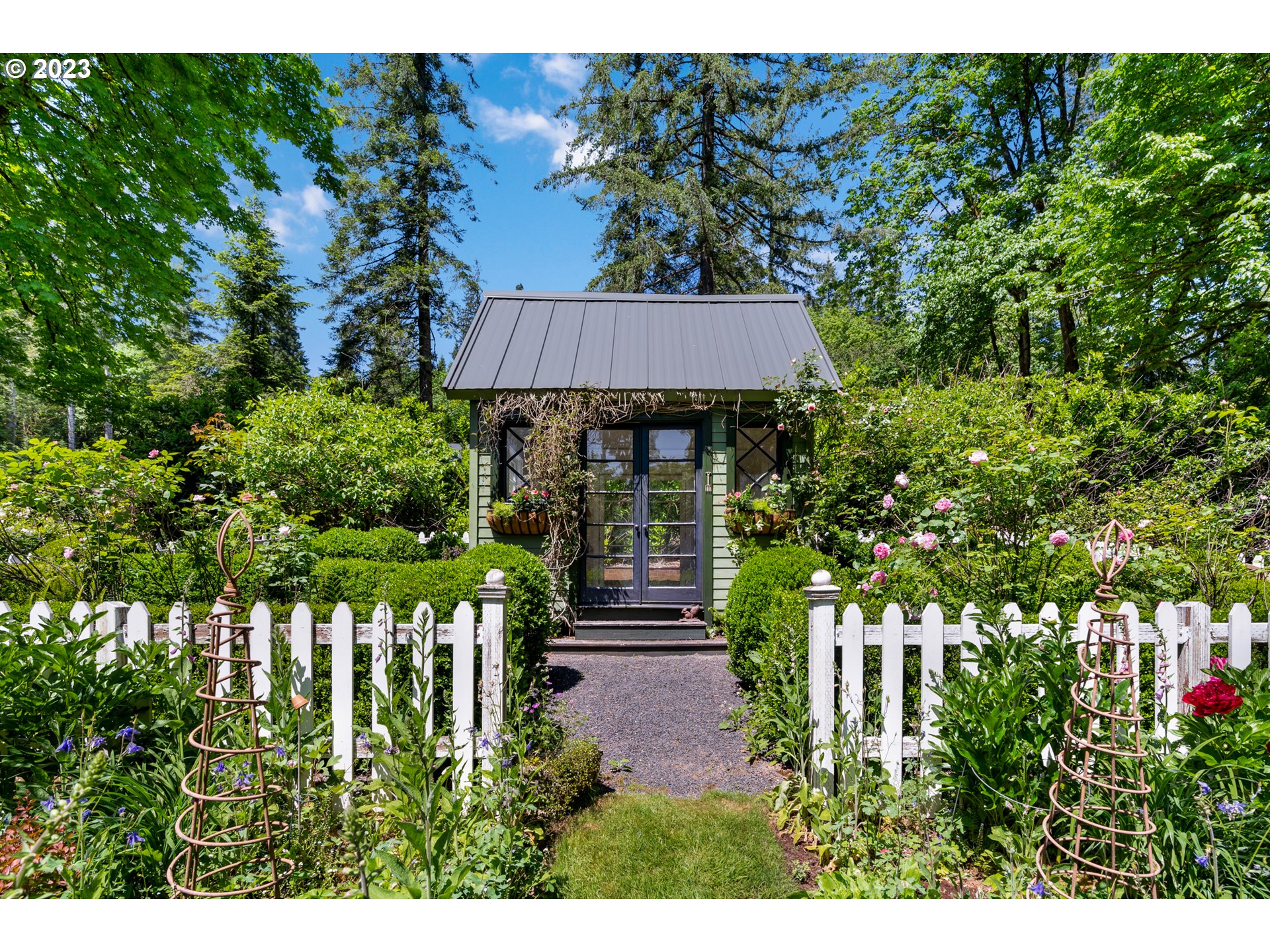 14109 NE MOUNTAIN VIEW DR