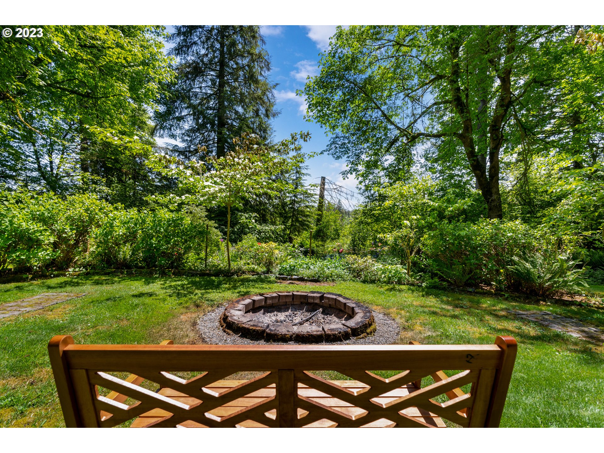14109 NE MOUNTAIN VIEW DR