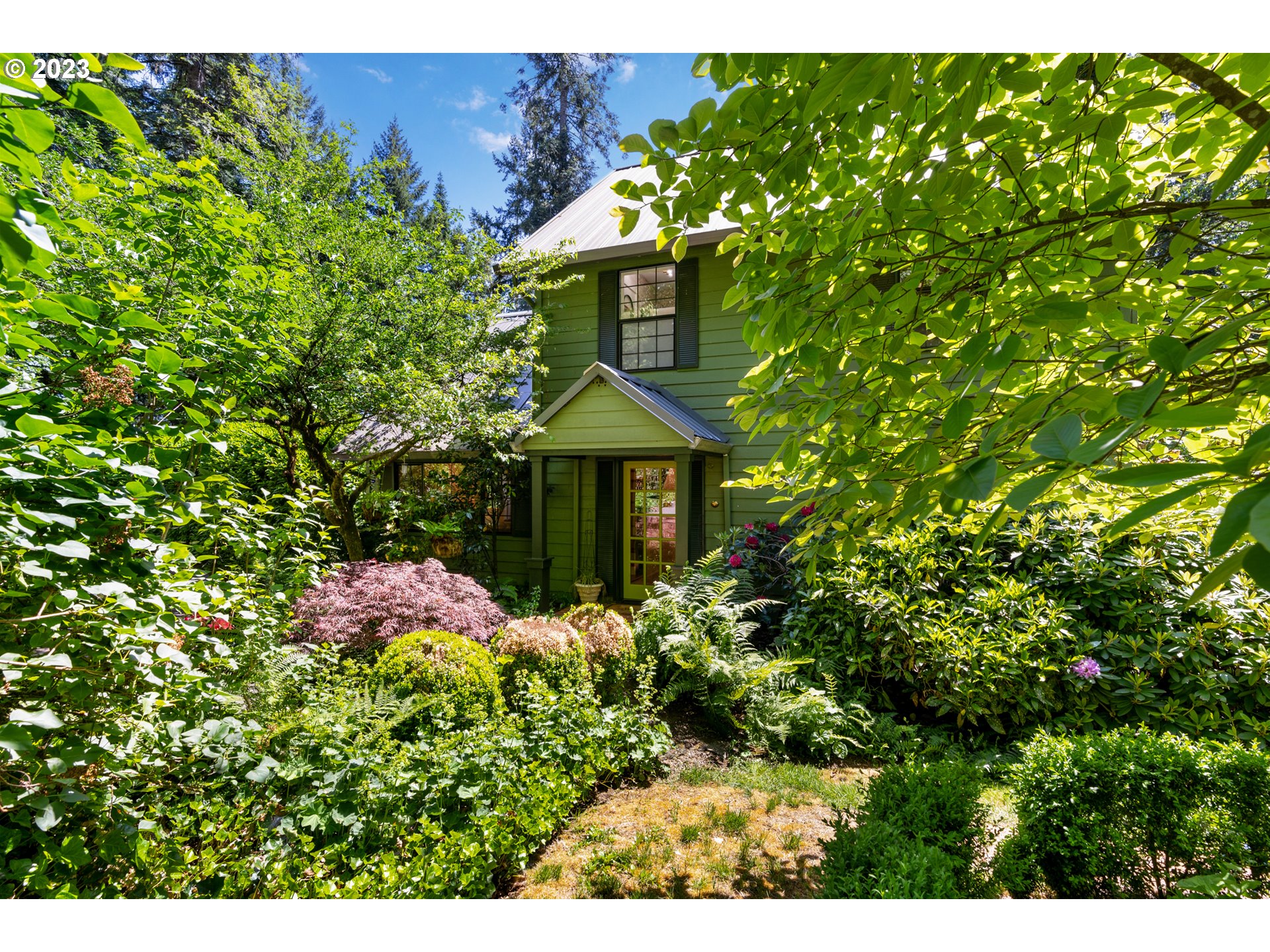 14109 NE MOUNTAIN VIEW DR