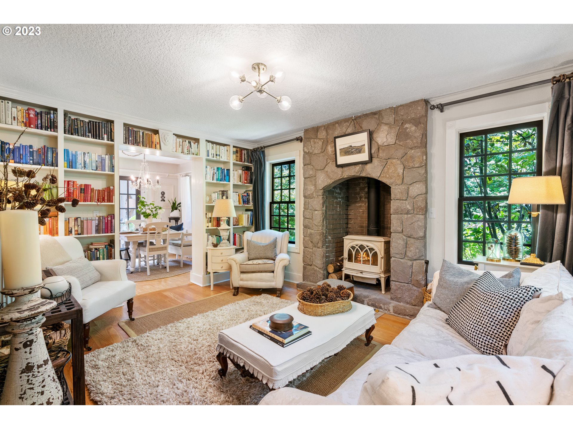 14109 NE MOUNTAIN VIEW DR