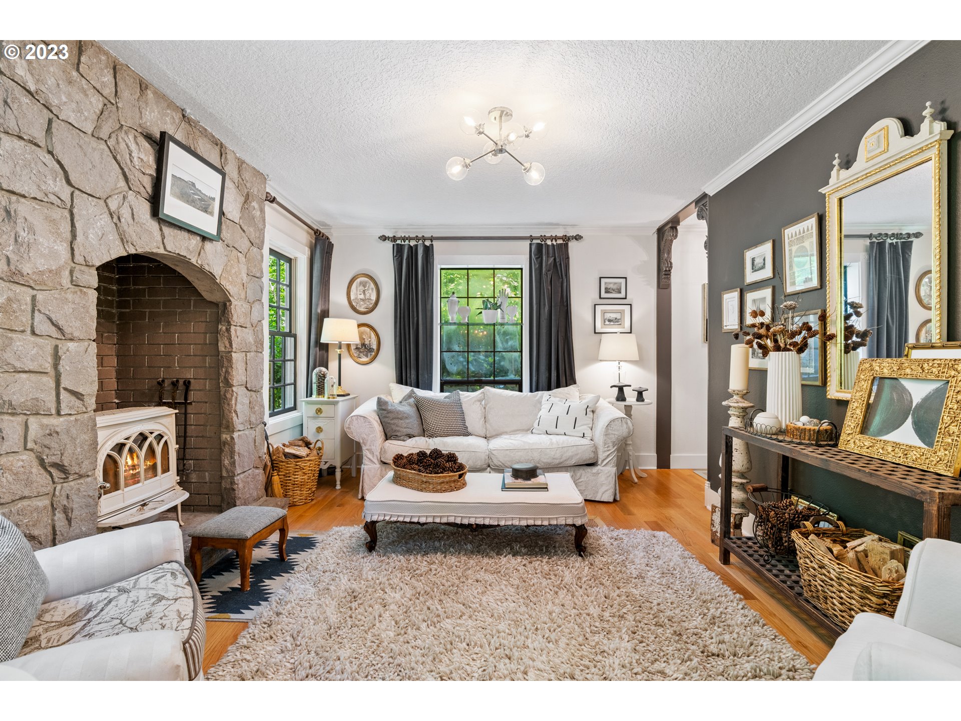 14109 NE MOUNTAIN VIEW DR
