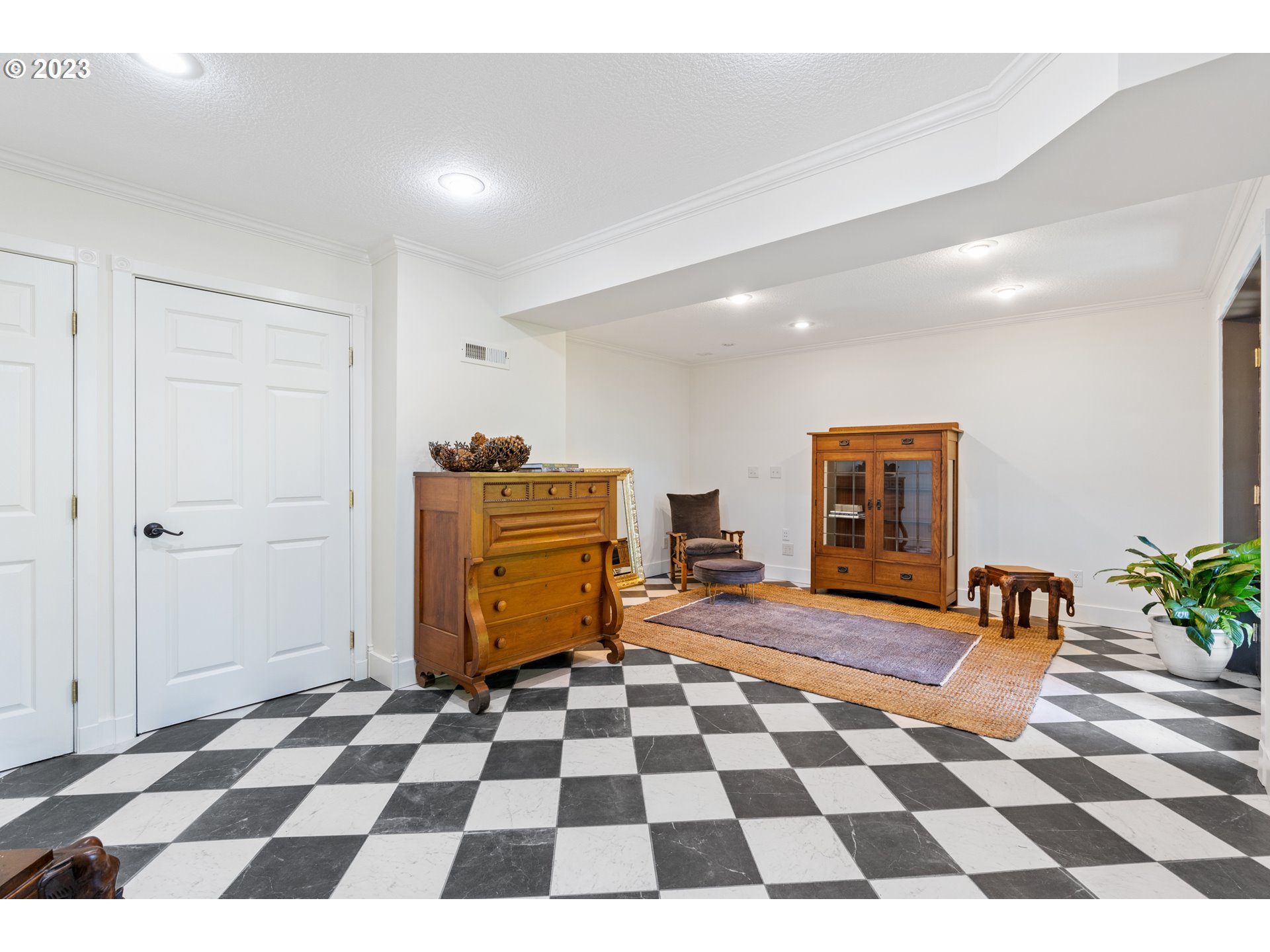 14109 NE MOUNTAIN VIEW DR