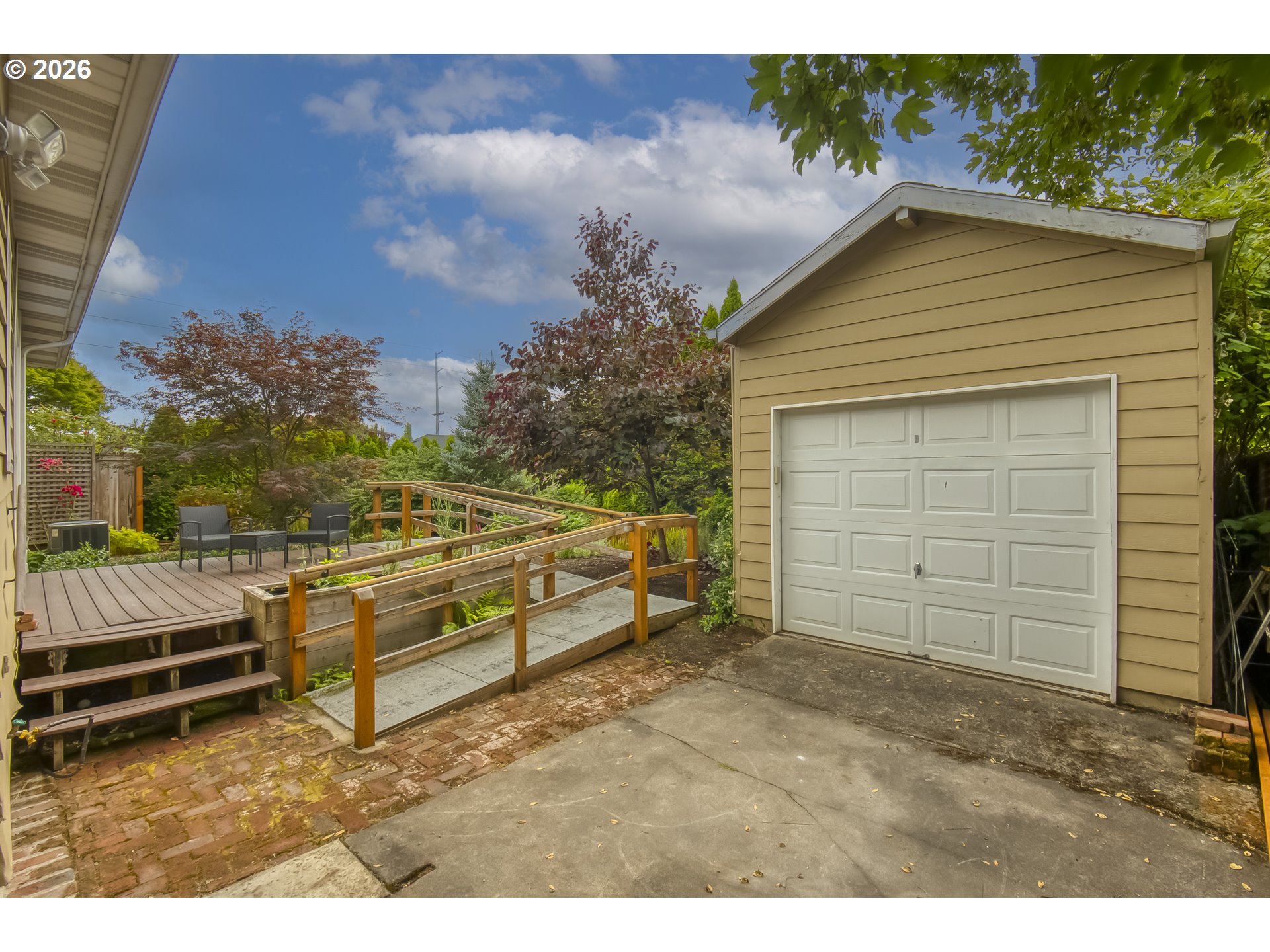 1533 NE 46TH AVE