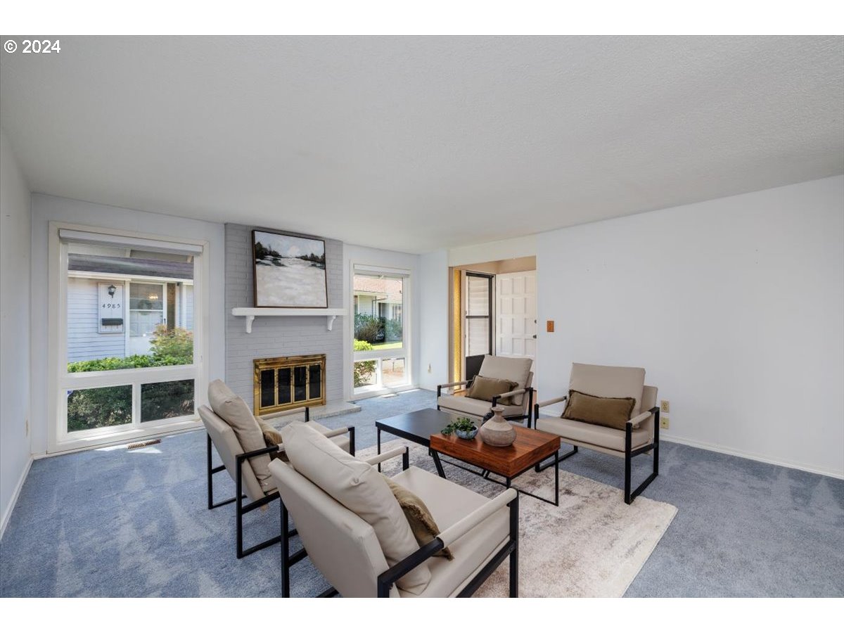 4987 SW NORMANDY PL