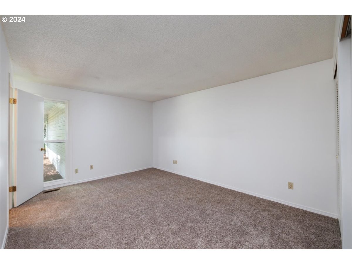 4987 SW NORMANDY PL