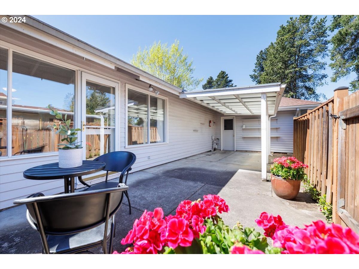 4987 SW NORMANDY PL