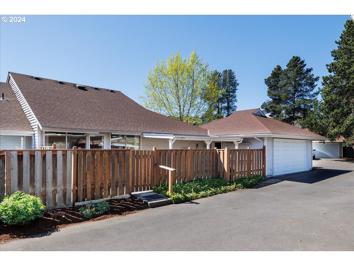 4987 SW NORMANDY PL