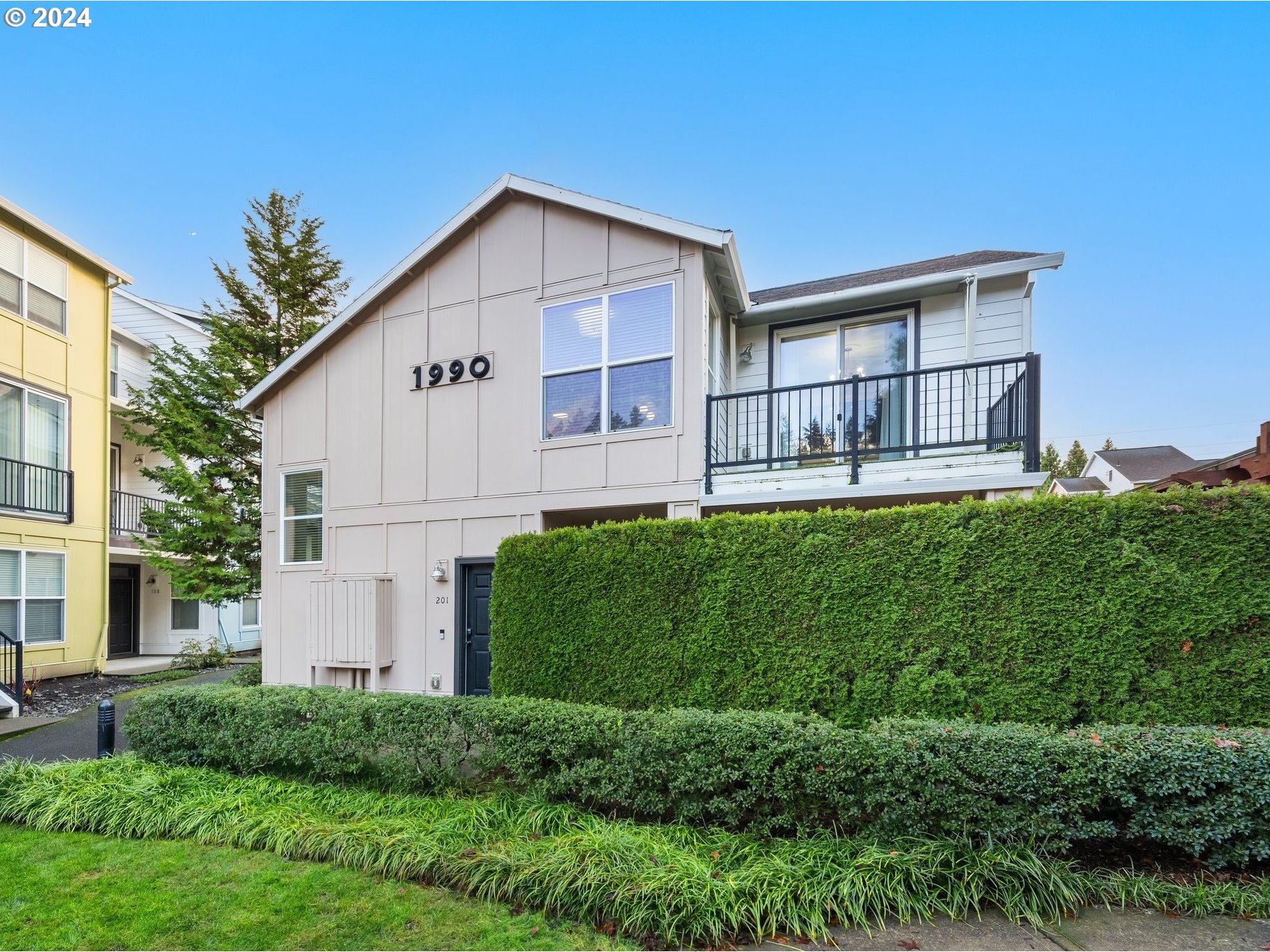 1990 NW CADBURY AVE 201