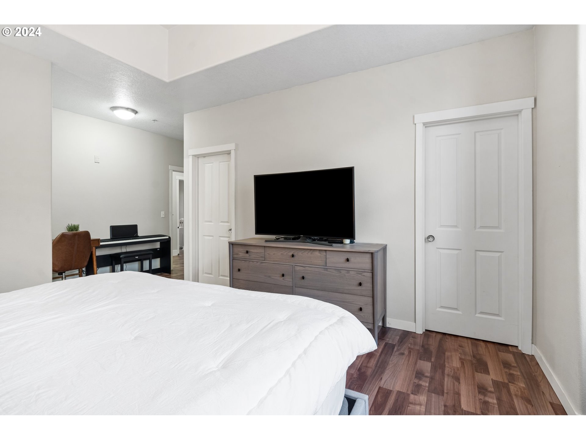 1990 NW CADBURY AVE 201